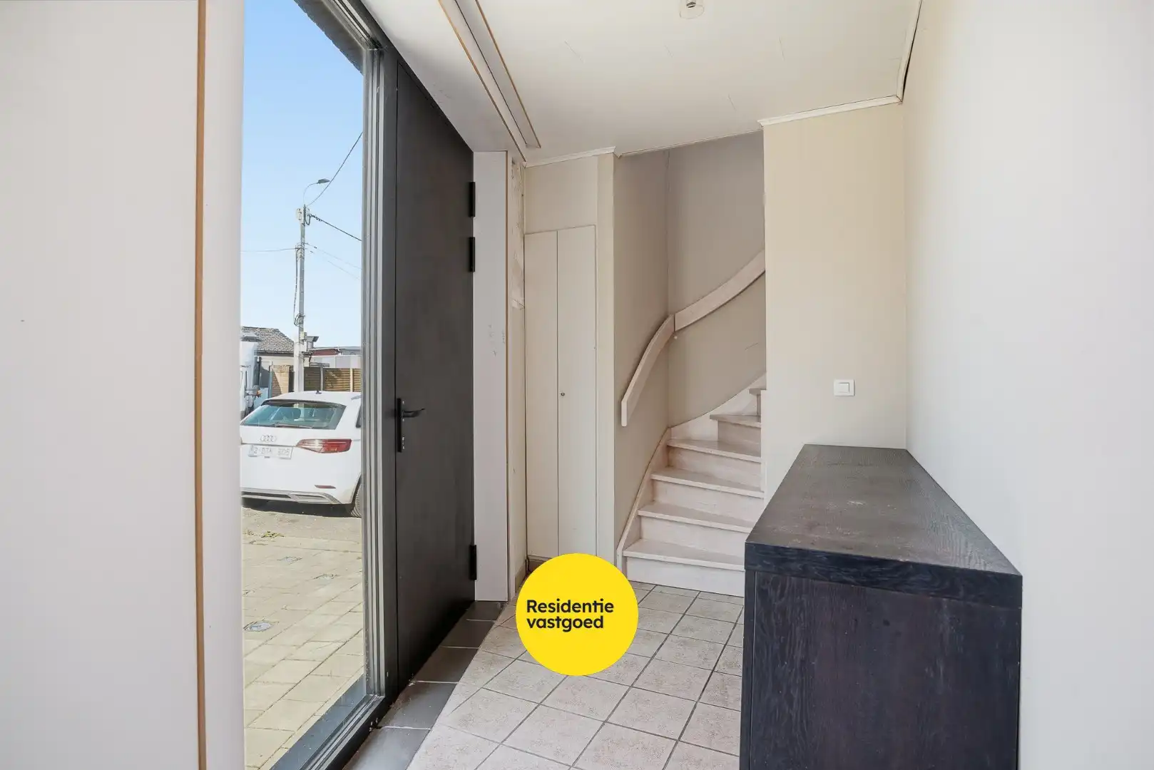 Ruime hoekwoning in het centrum van Eernegem foto 9