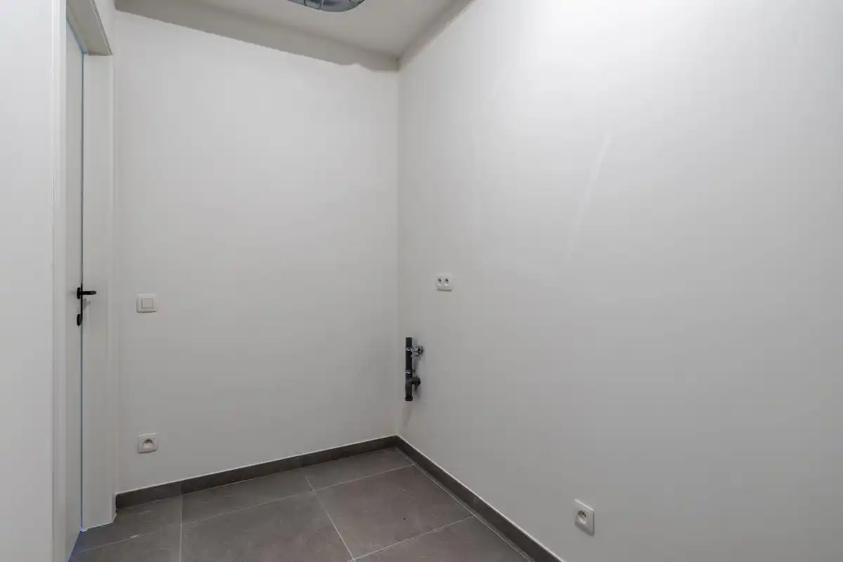 Kwalitatief en ruim nieuwbouwappartement (110m²) in Beselare  foto 11