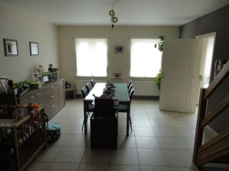 Zeer mooi en ruim duplex appartement in centrum van Overpelt foto 3
