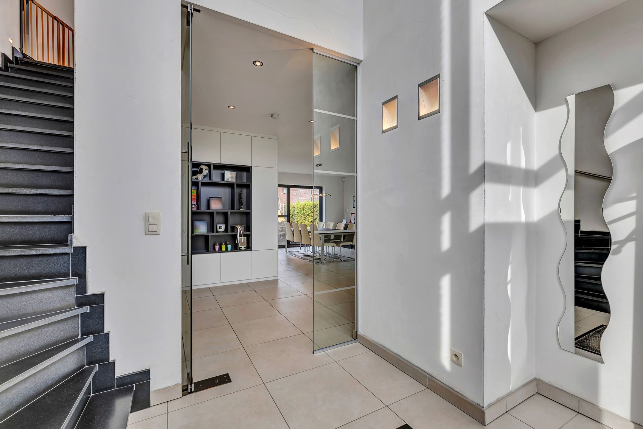 Landelijk gelegen villa met 4 slaapkamers te Pajottegem foto 2