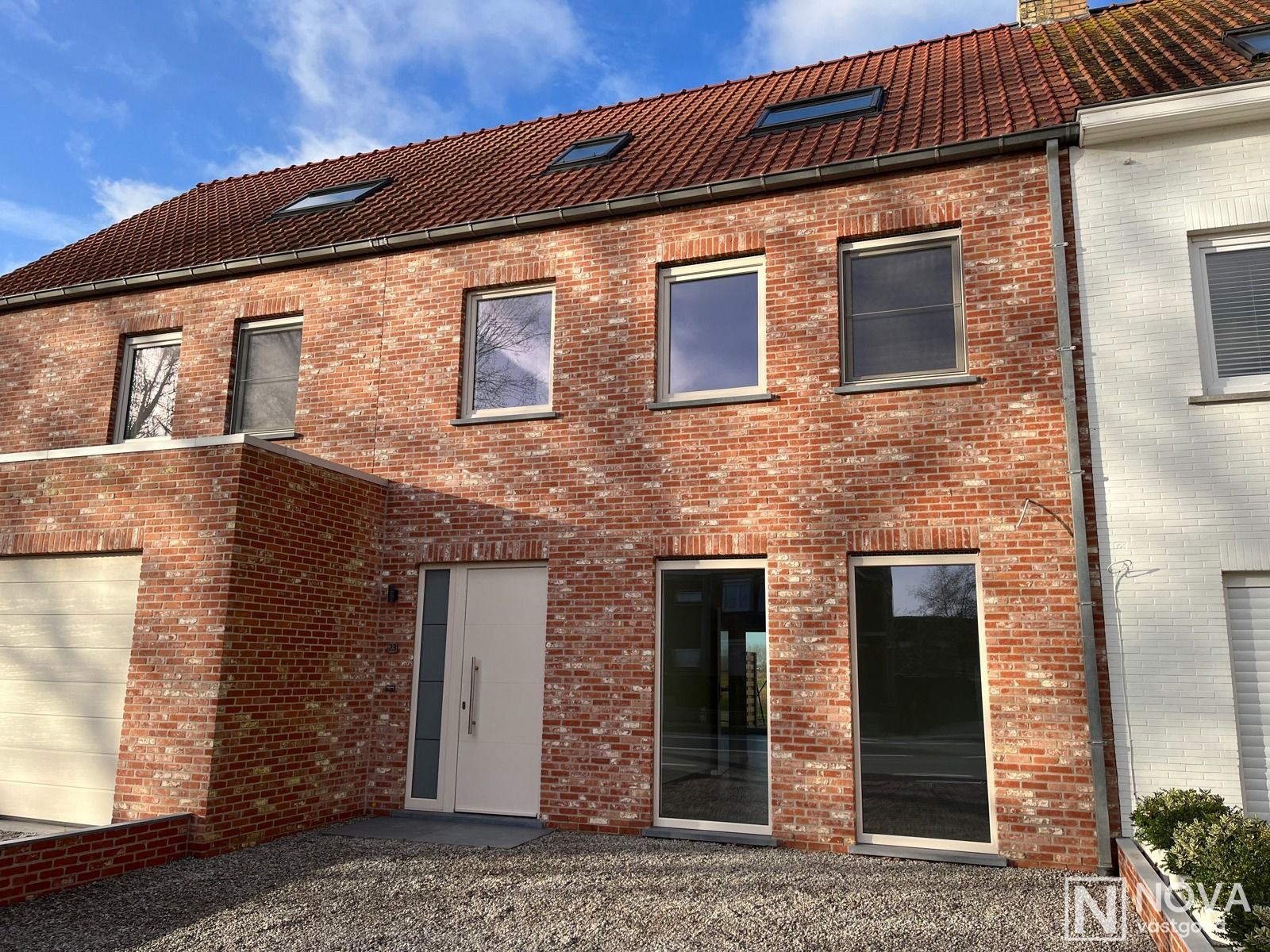 ENERGIEZUINIGE NIEUWBOUWWONING  foto {{pictureIndex}}