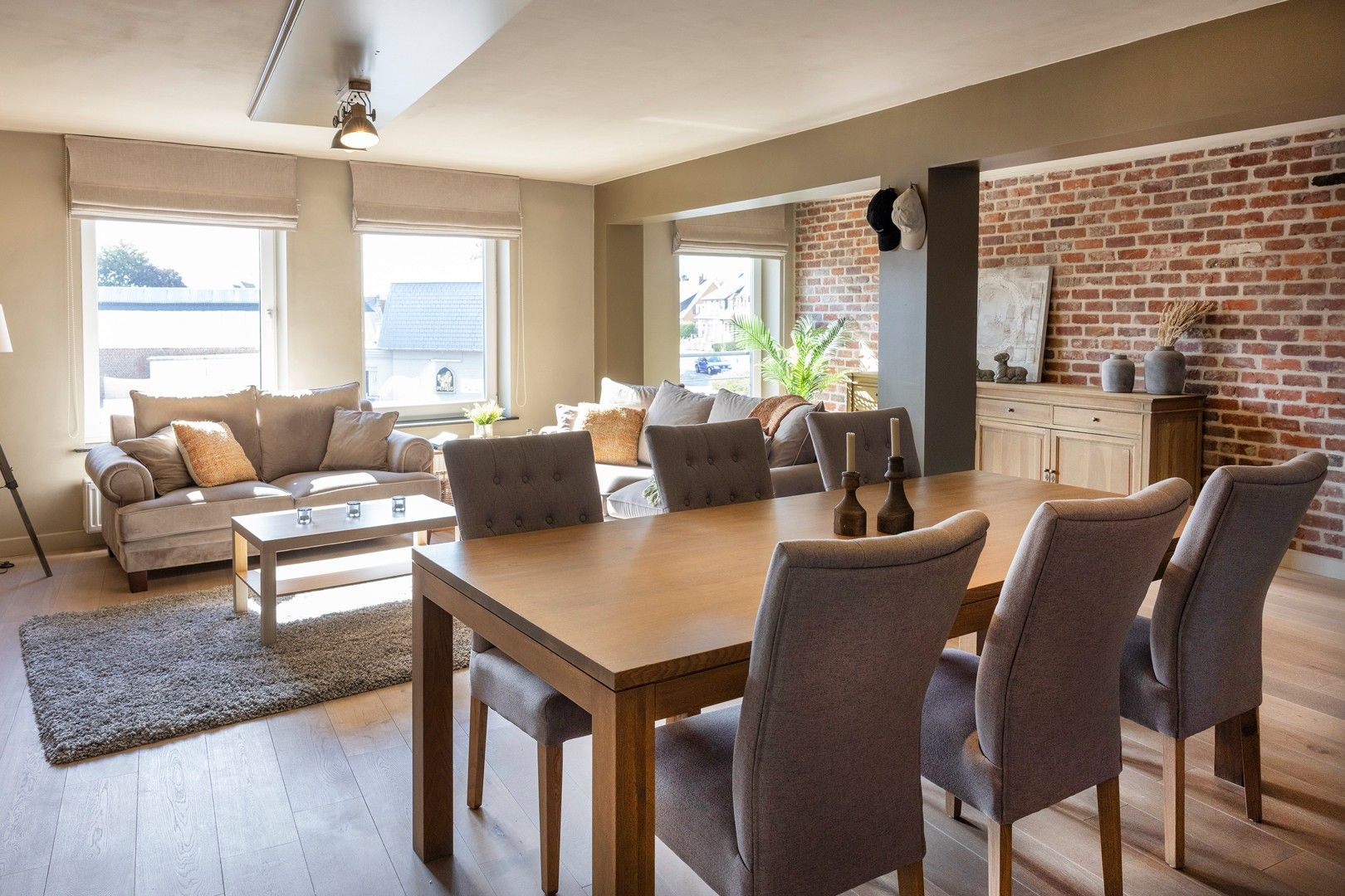 Zeer gezellig duplex appartement met huiselijk gevoel. foto {{pictureIndex}}