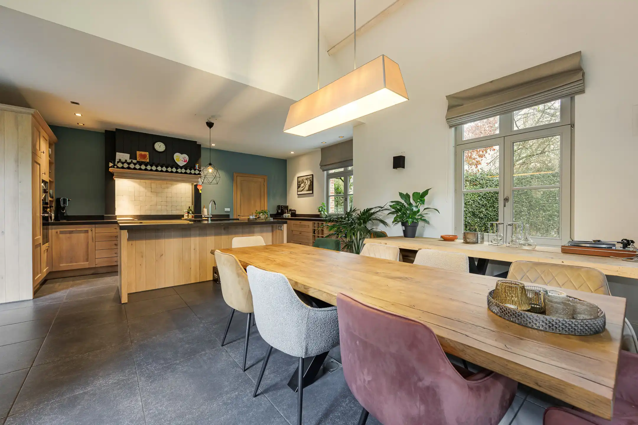 Stijlvolle pastorijvilla met 6 slaapkamers en prachtige tuin foto 6