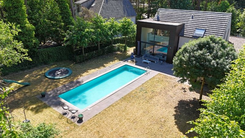 Moderne villa van 230m² op 14a08ca met openluchtzwembad foto 32