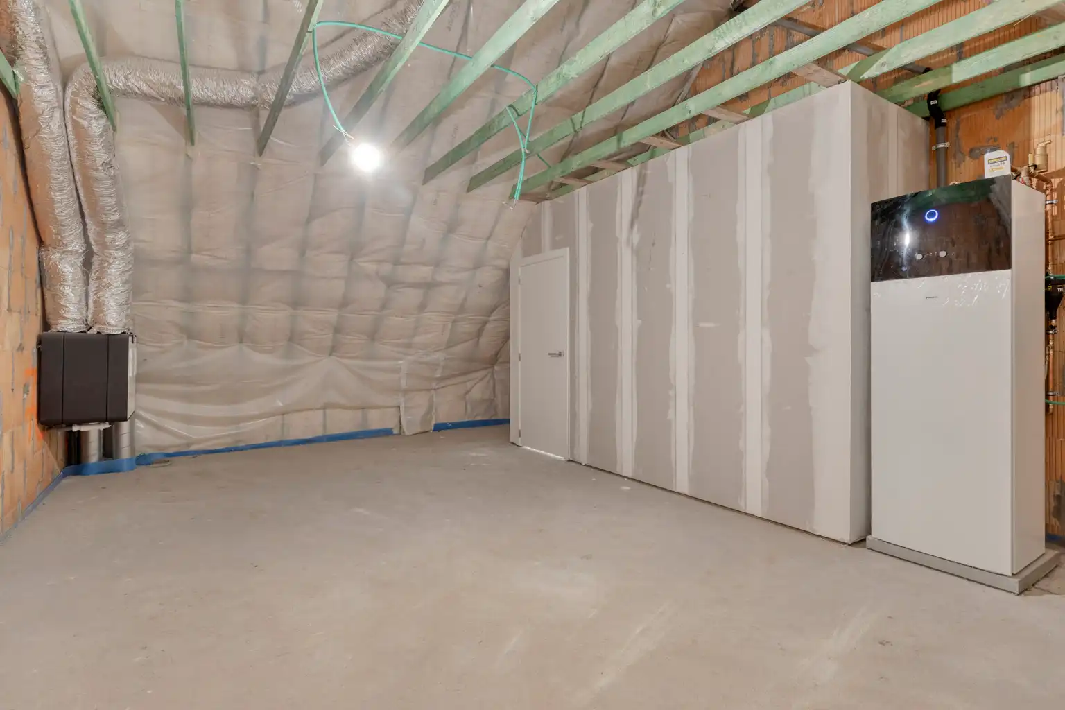 Instapklare kijkwoning te koop in Woonerf Hulstbos, Arendonk foto 20