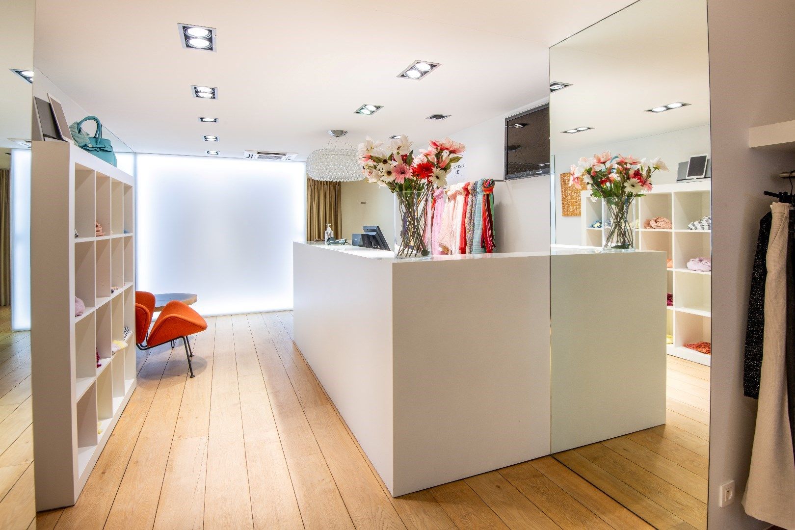 POP-UP Winkelpand met TOP ligging in de belangrijkste winkelstraat van Knokke. foto 7