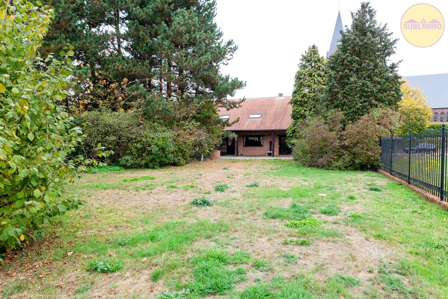 Karaktervolle woning met 6 slaapkamers op een ruim perceel van 21a 73ca foto 33