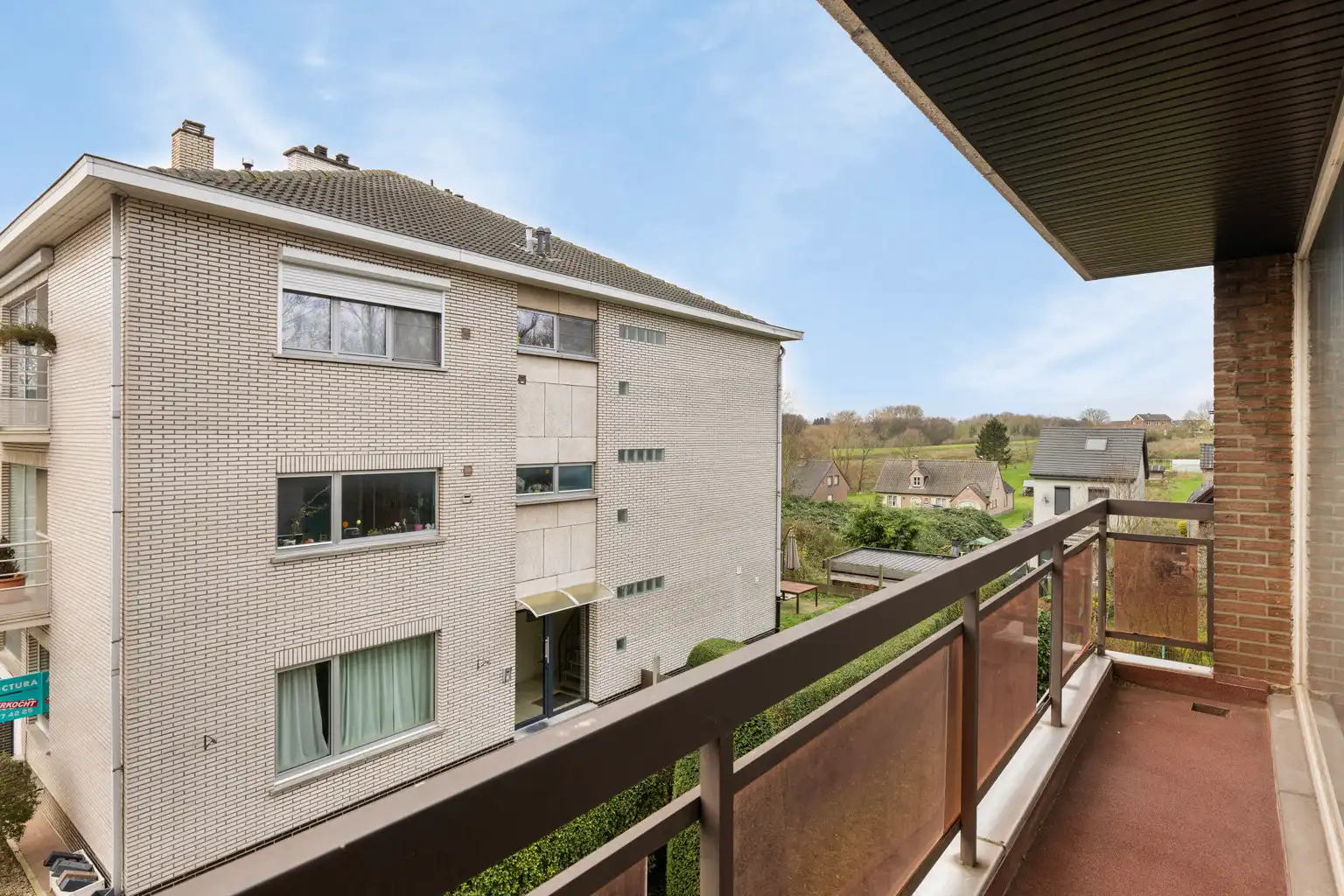 Instapklaar 2 slaapkamer appartement op 2de verdieping foto 8