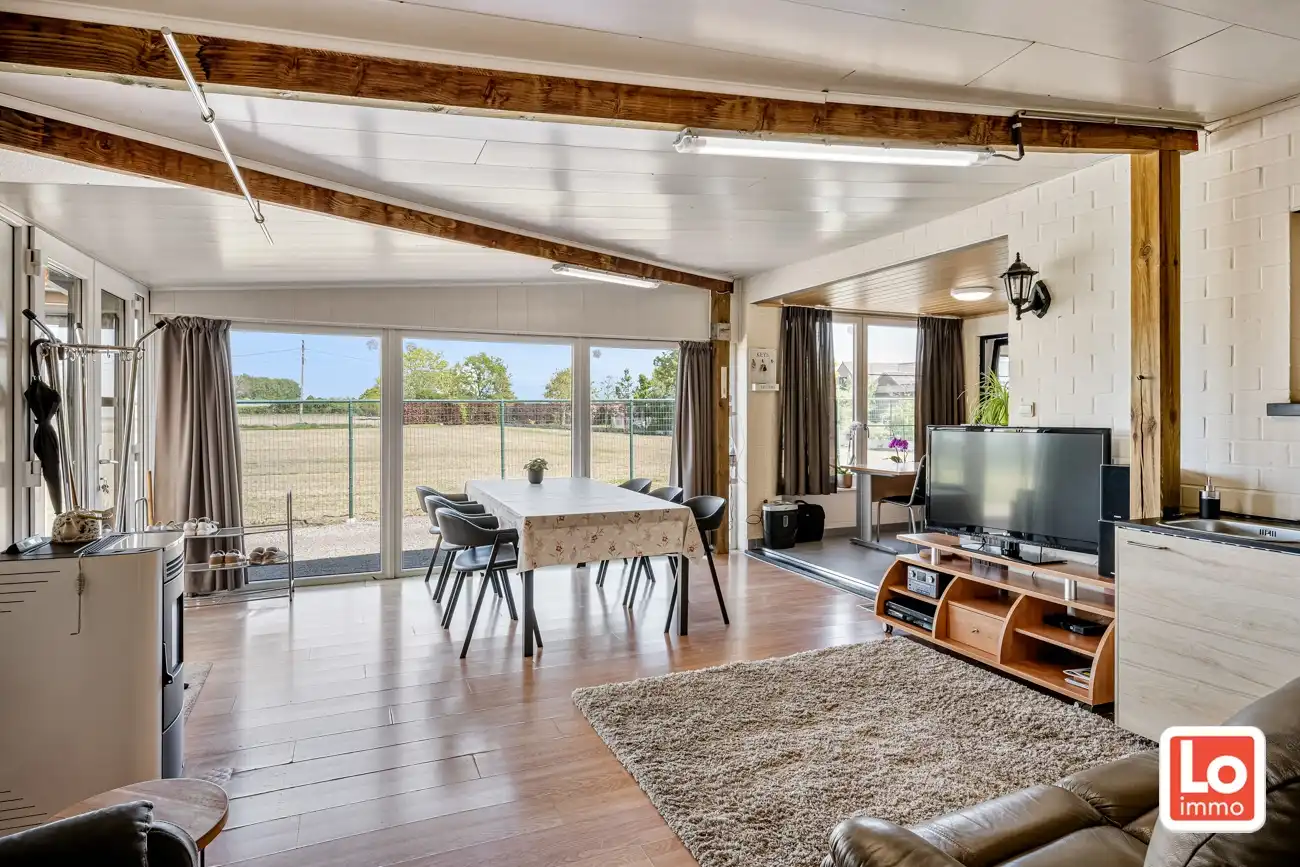 Landelijk gelegen half open woning met ruim bijgebouw (ca. 65m) en grote tuin met open zicht tussen Hijfte en Lochristi. foto 16