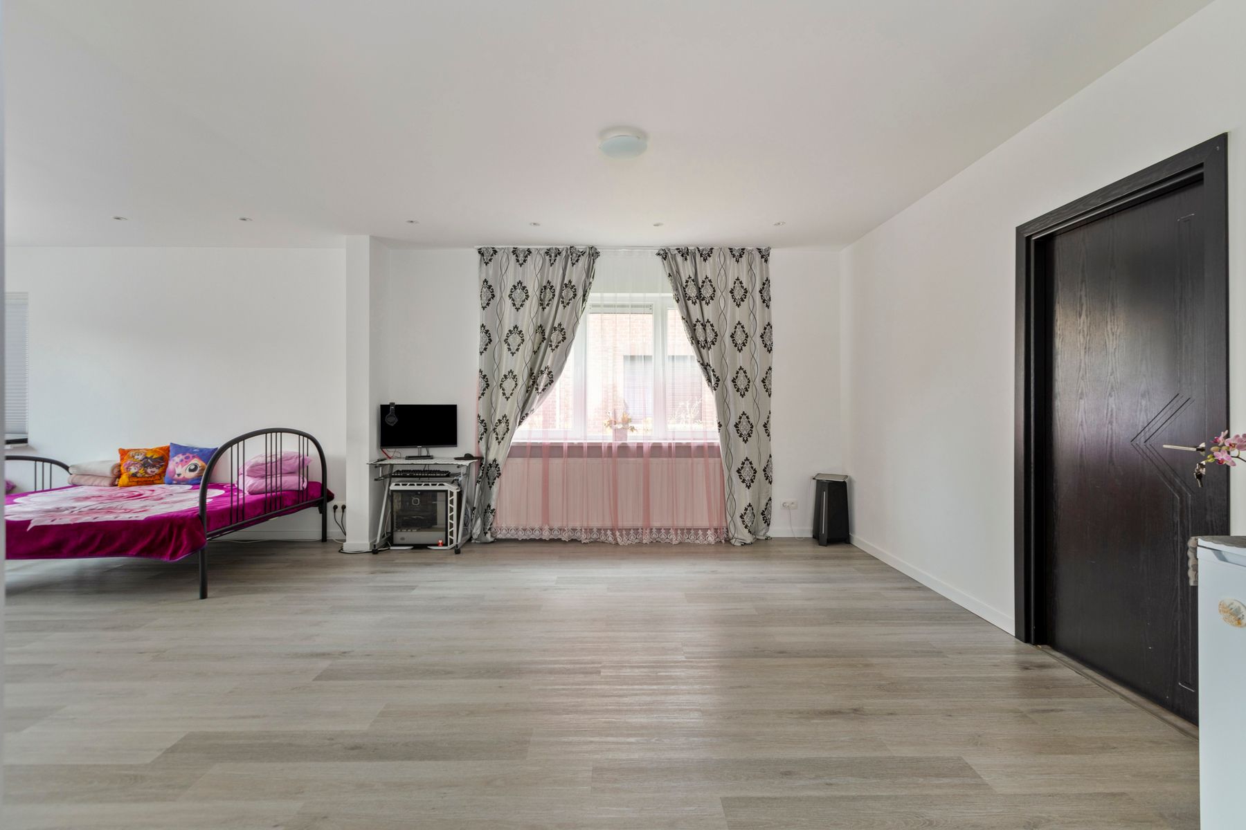 Gerenoveerde woning met drie slaapkamers foto 10