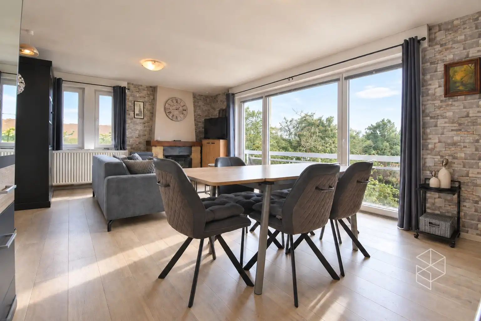 Lichtrijk hoekappartement met 2 slaapkamers en terras op topligging in Assebroek foto 9
