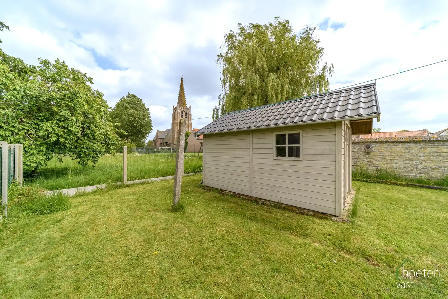 Beauvoorde: Charmante maar te renoveren halfopen woning met tuin in het historische hart van Beauvoorde op 392m² grondopp. foto 17