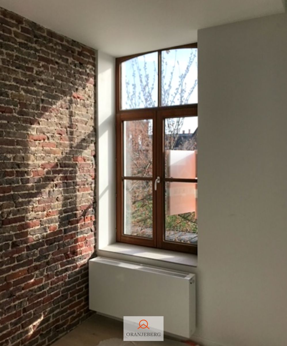 Prachtig gerenoveerde en superieur afgewerkte woning nabij Coupure foto 11