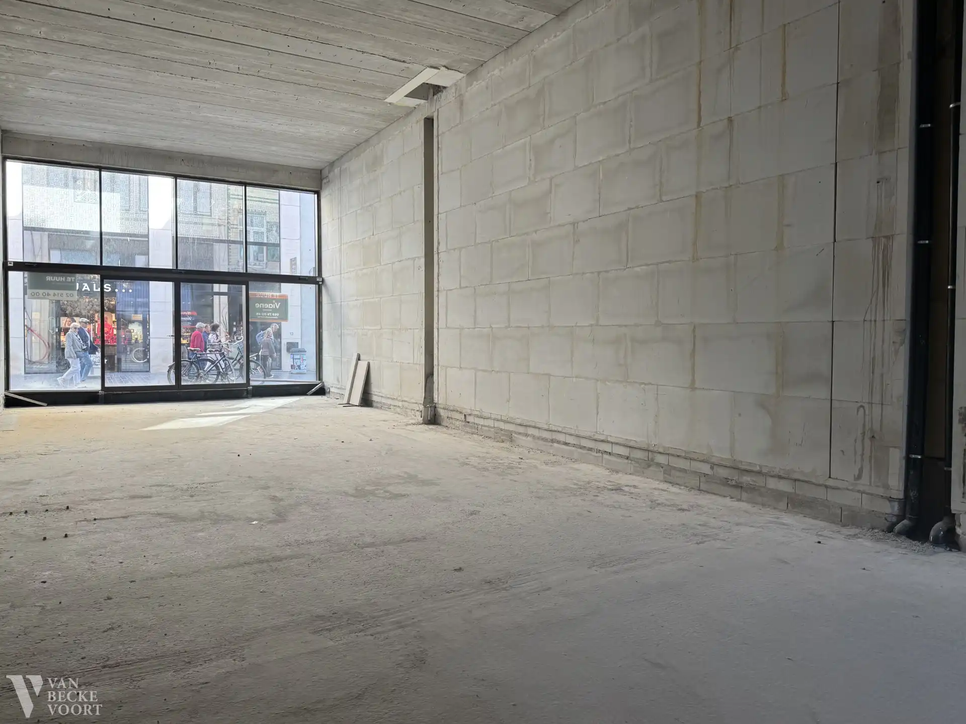 HANDELSPAND 147m² OP AAA-LOCATIE KAPELLESTRAAT foto 3