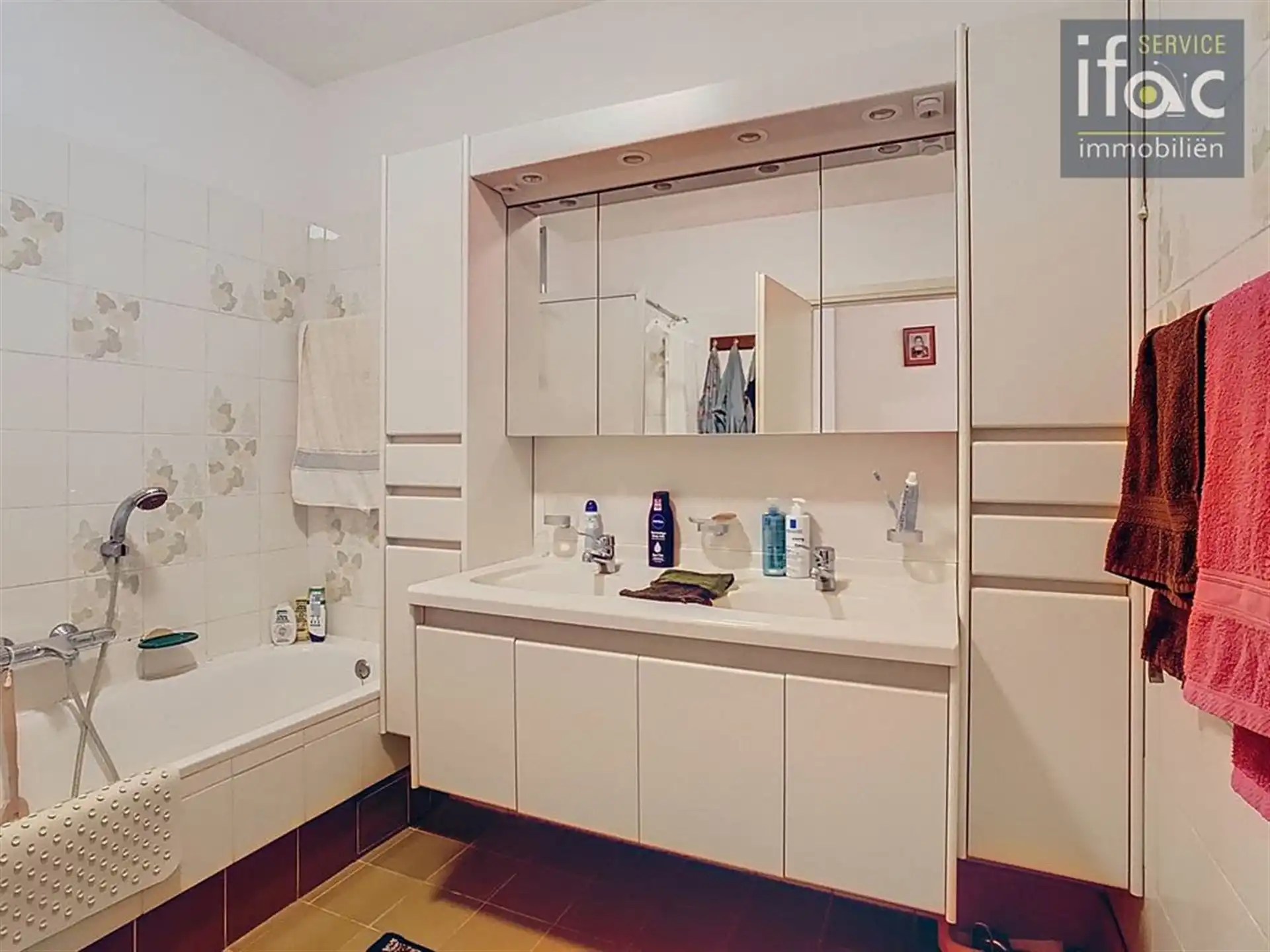 Appartement 2 slpks, ruim terras & parkeerplaats foto 16