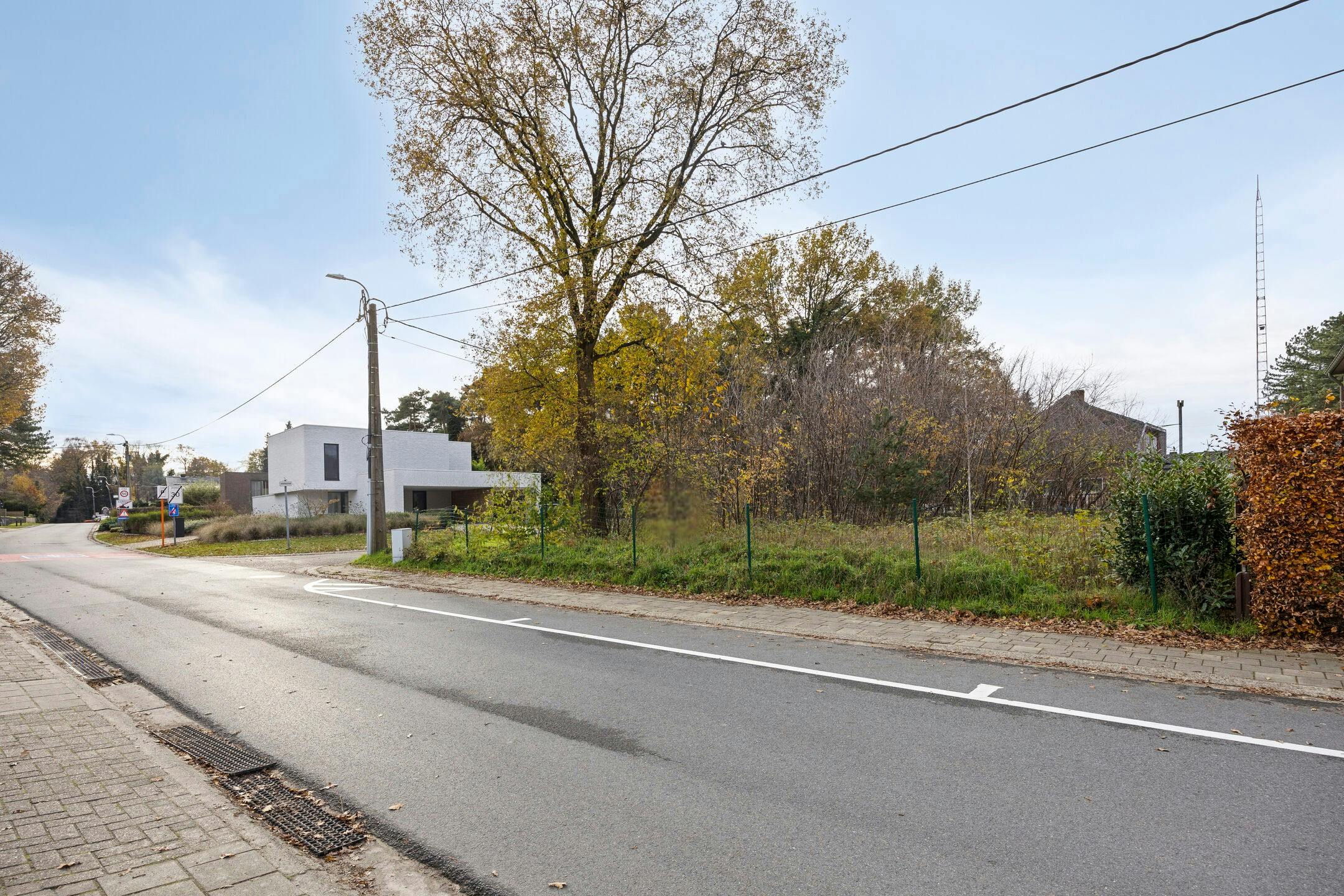 Rustig gelegen bouwgrond te koop in centrum Lichtaart foto 2