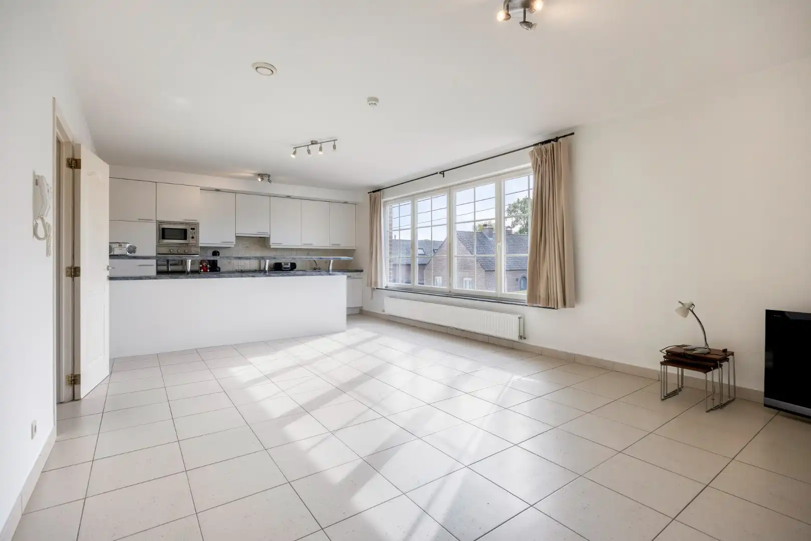 Appartement met 2 slaapkamers en autostaanplaats in Lubbeek! - EPC 102 kWh/m² - bewoonbare opp. 99 m² foto 9