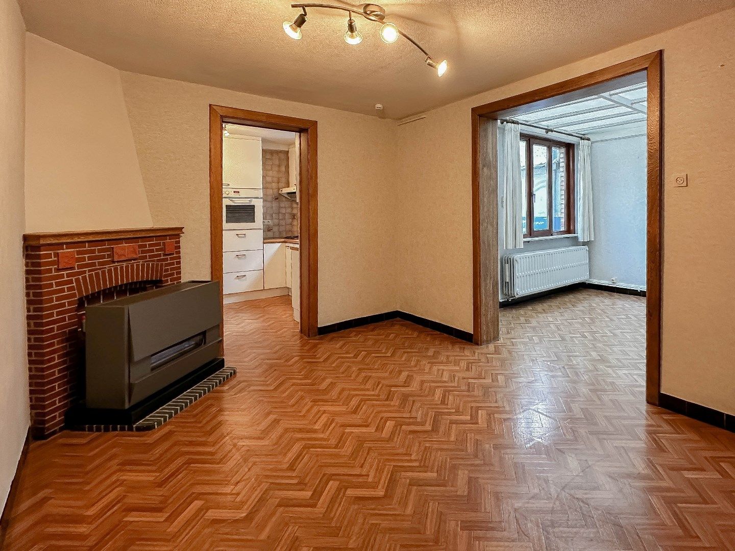 Karaktervol handelspand met woonst in hartje Nieuwpoort-Stad op 161 m² in de Marktstraat! foto 18