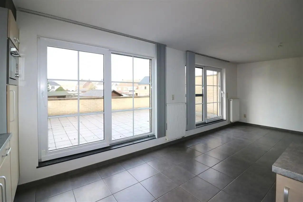 Duplex met groot terras, twee slpk en afgesloten garage foto 11