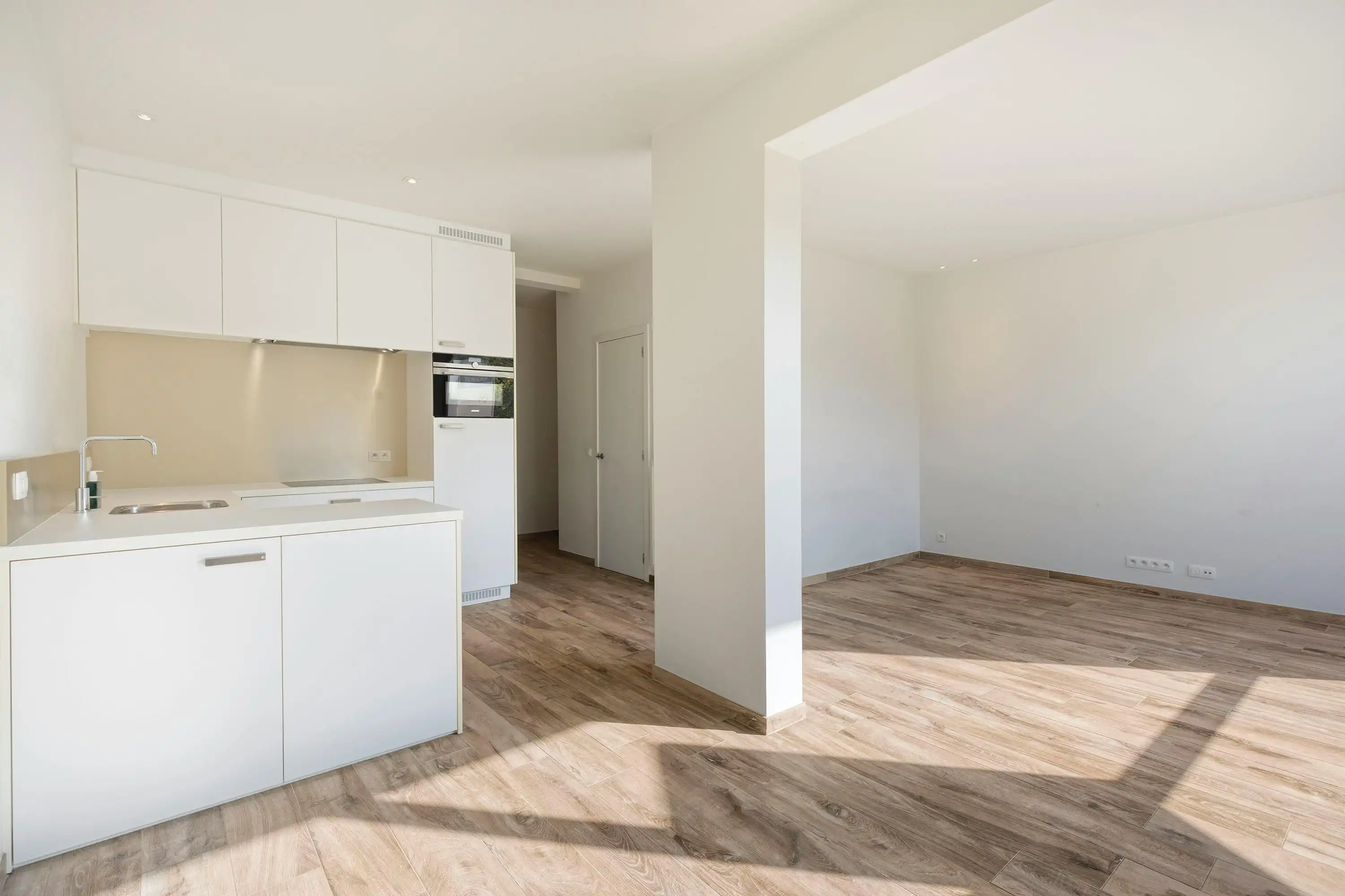 Appartement met twee slaapkamers en terras in Antwerpen te koop  foto 5
