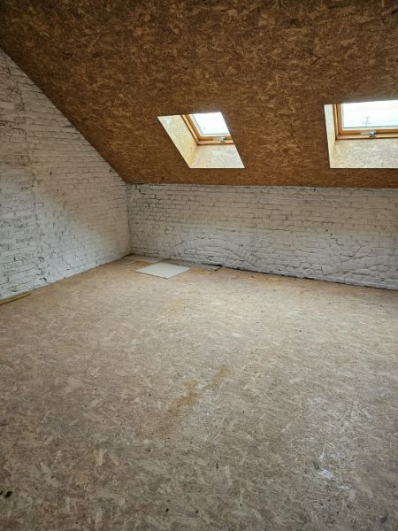Gerenoveerde woning met garage foto 21