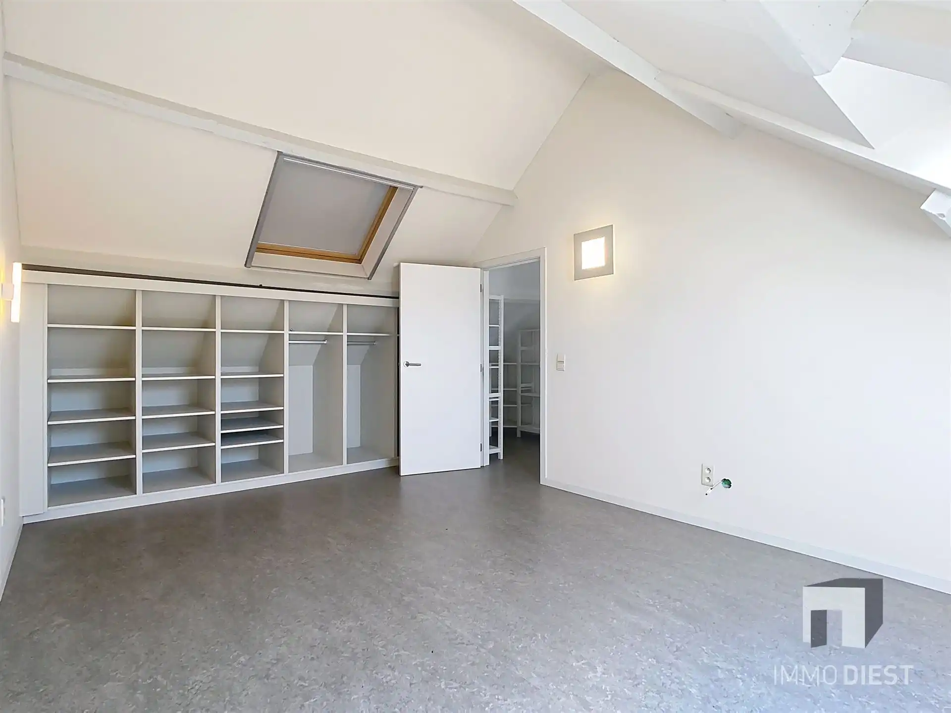 Hoekwoning foto 14