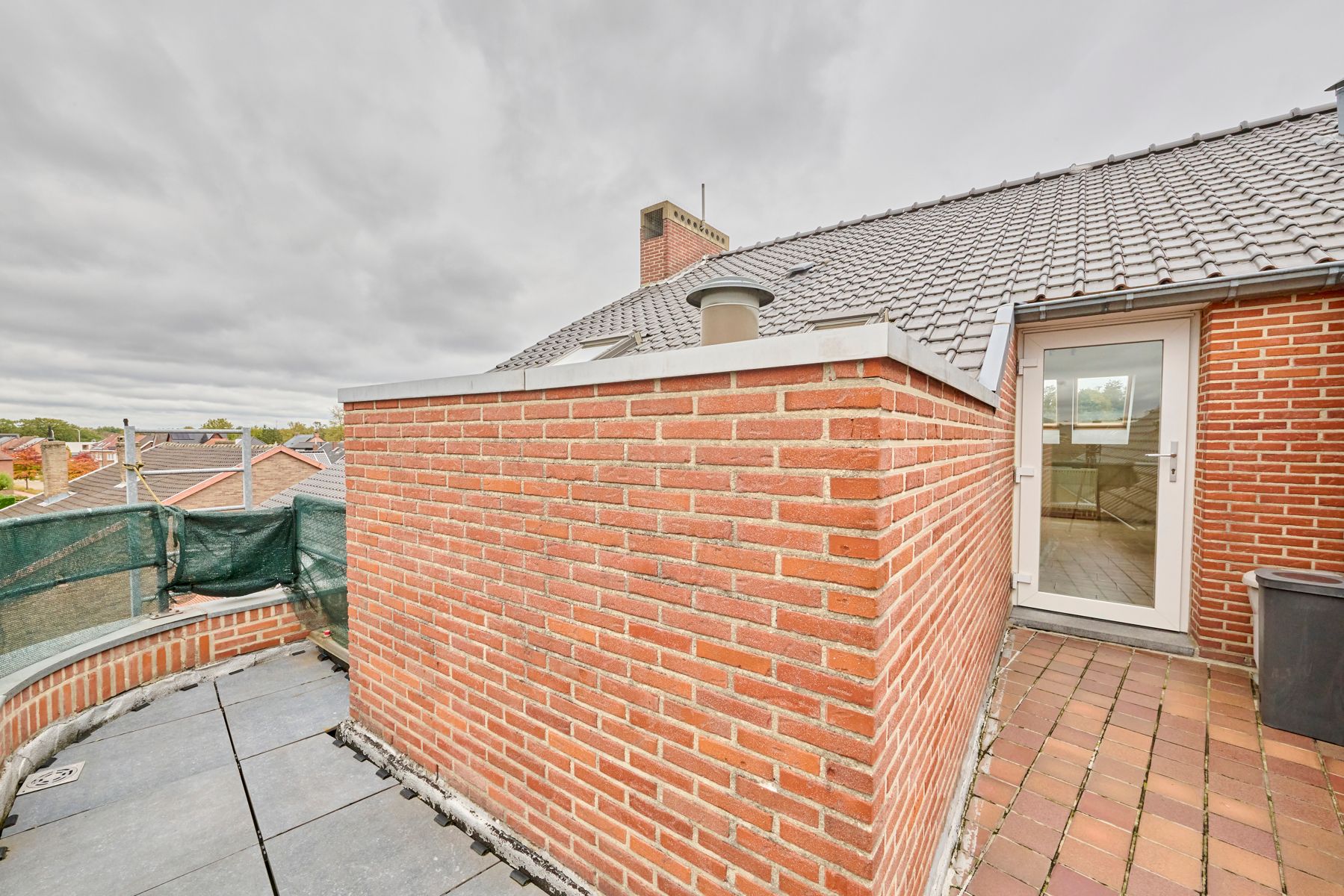 Uniek duplex appartement + aparte studio foto 35