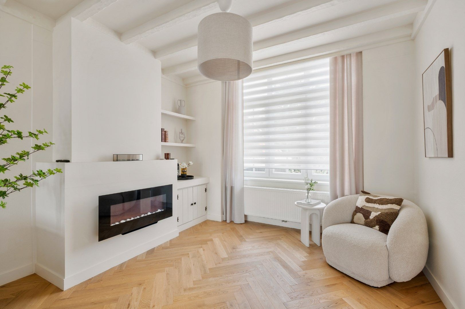 Kwalitatief gerenoveerde alleenstaande woning met 3 slaapkamers en zuidgerichte tuin in Wervik foto 3