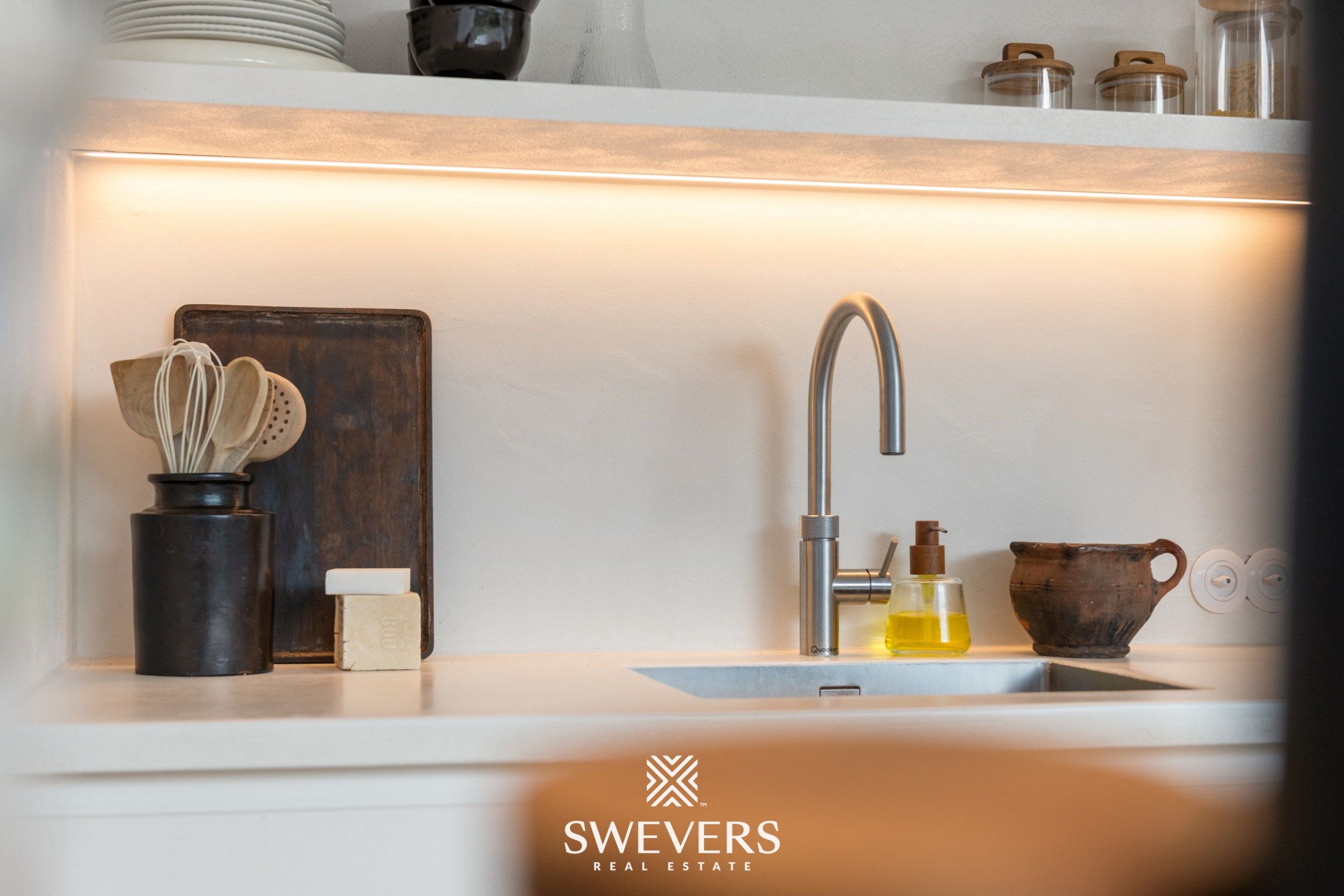 Uitzonderlijk gerenoveerde woning op 9a15 in het rustige Mol-Wezel foto 12