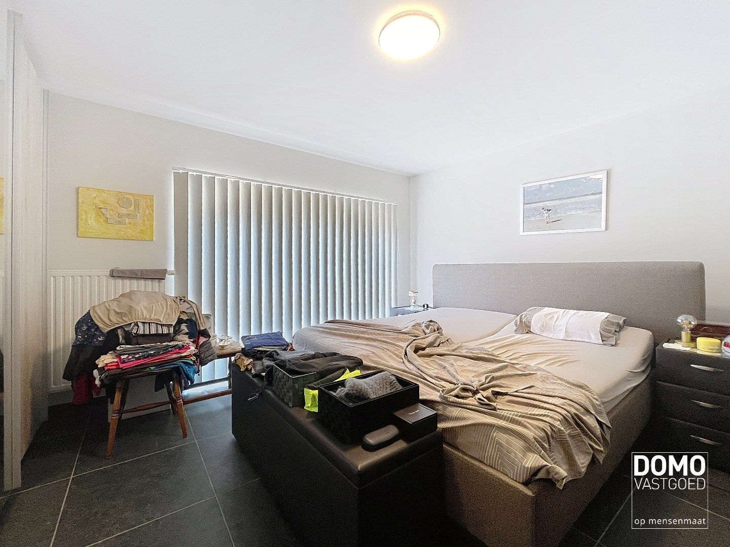 RUIM APPARTEMENT VAN 120 M² MET TERRAS, LIFT, 2 SLAAPKAMERS EN AUTOSTANDPLAATS GELEGEN TE CENTRUM KERMT foto 7