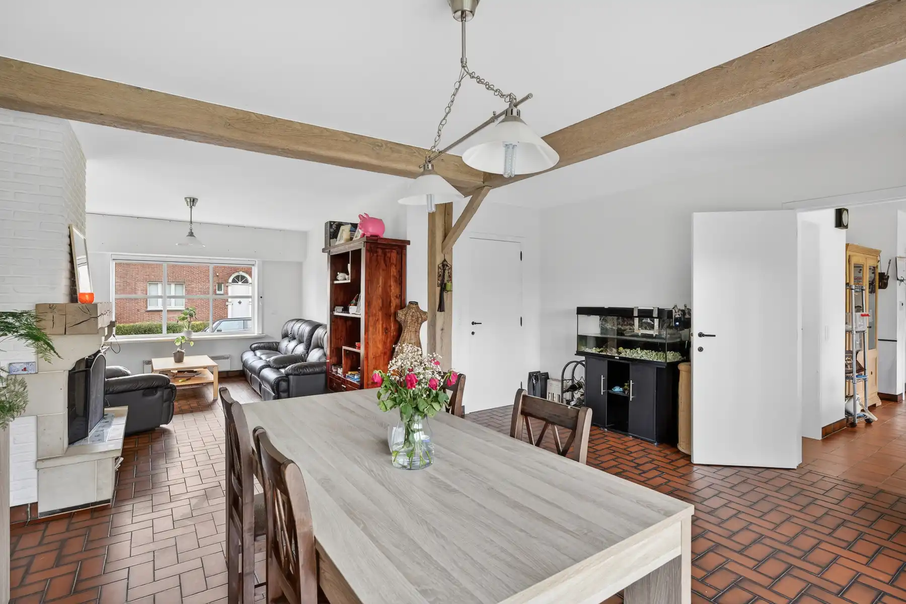 Alleenstaande 3 slpk. woonst met zonnige tuin foto 4