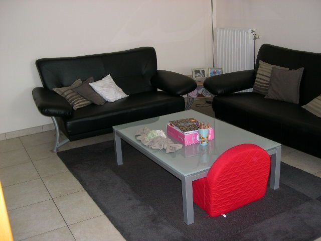 Zeer mooi en ruim duplex appartement in centrum van Overpelt foto 2