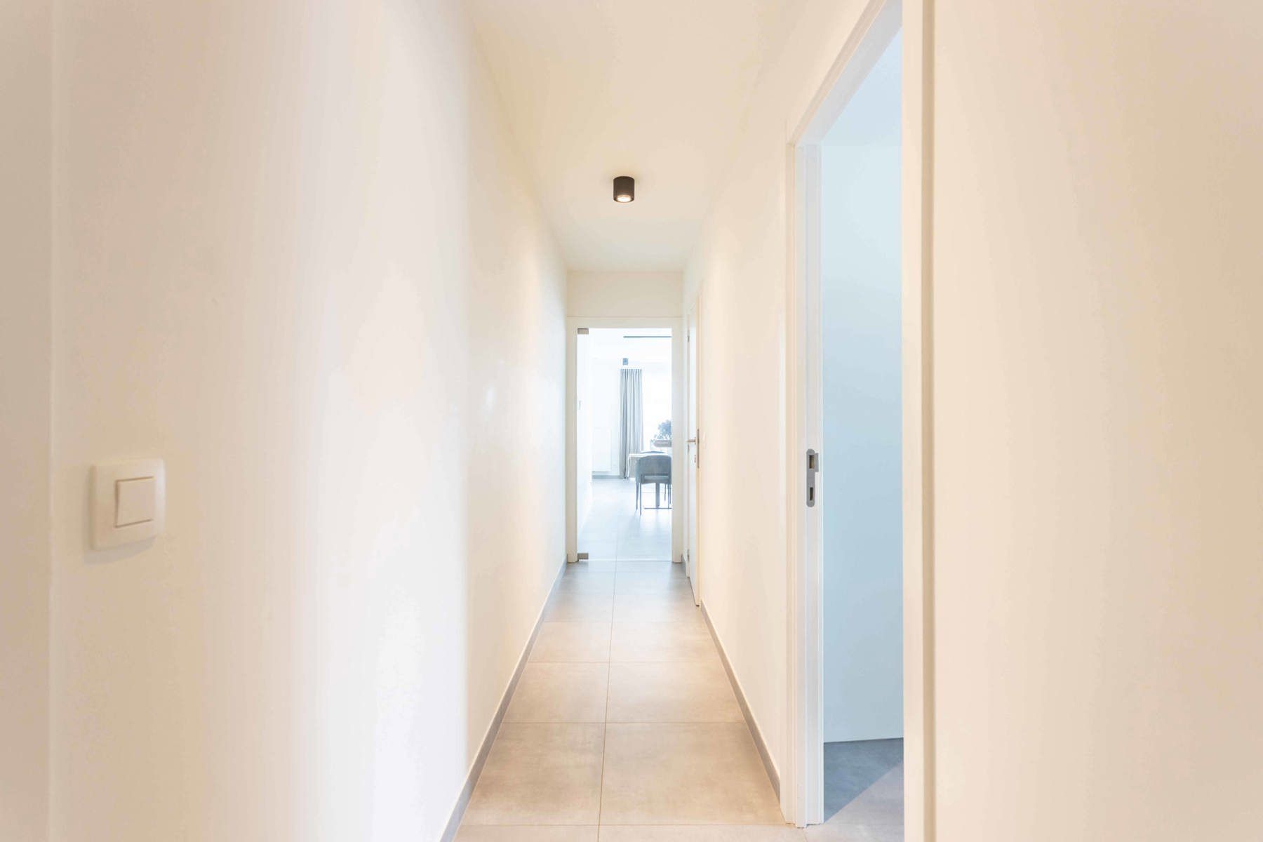 Comfortabel en Licht Appartement op toplocatie foto 3