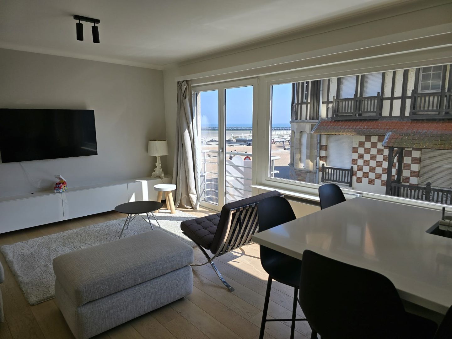 Goed gelegen appartement vlakbij de Zeedijk foto 11