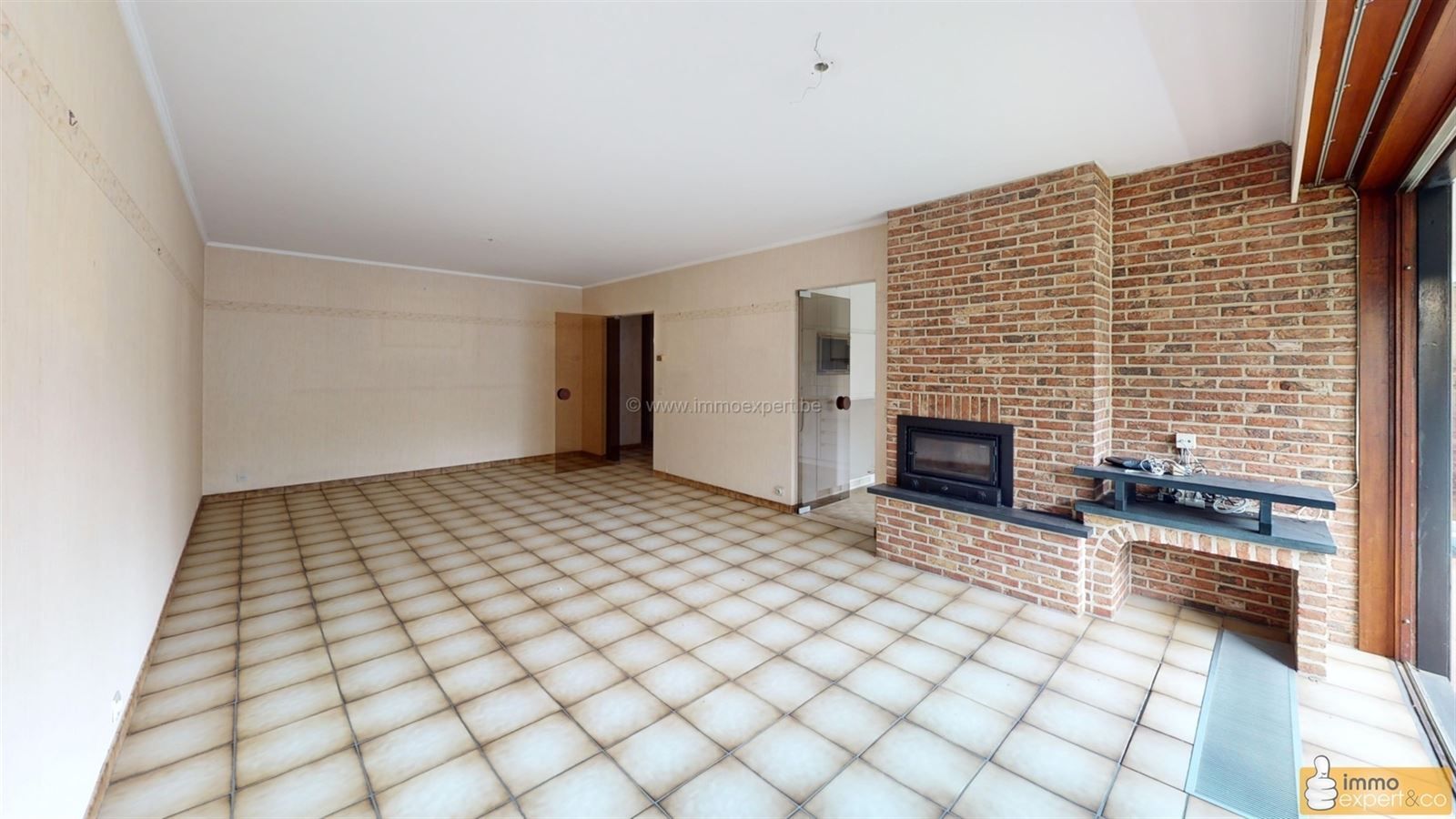 STOMBEEK-BEVER: Ruim appartement + tuin + garage. foto 8