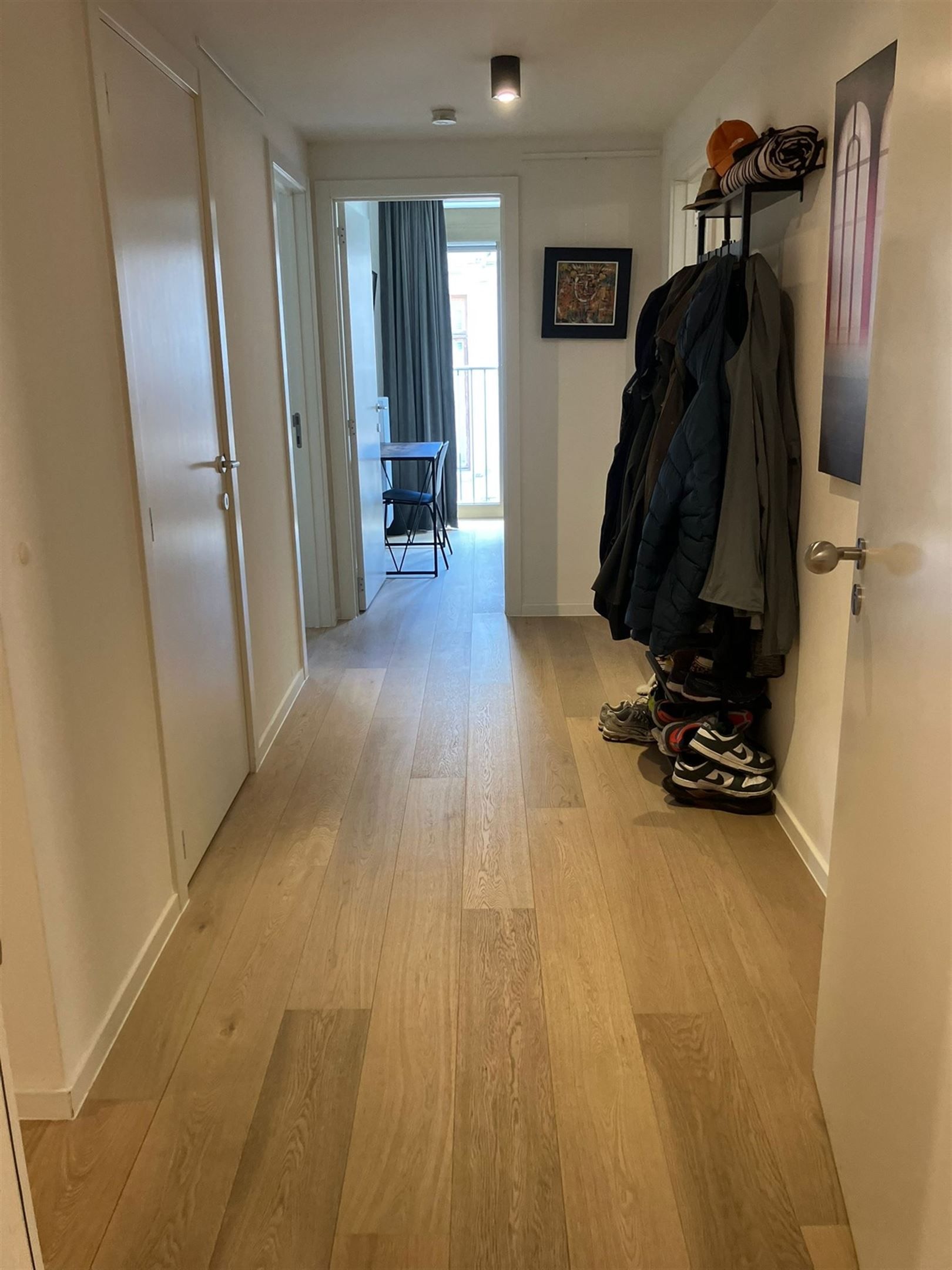 Luxe gemeubeld 2slaapkamerappatement met terras & parking! foto 10