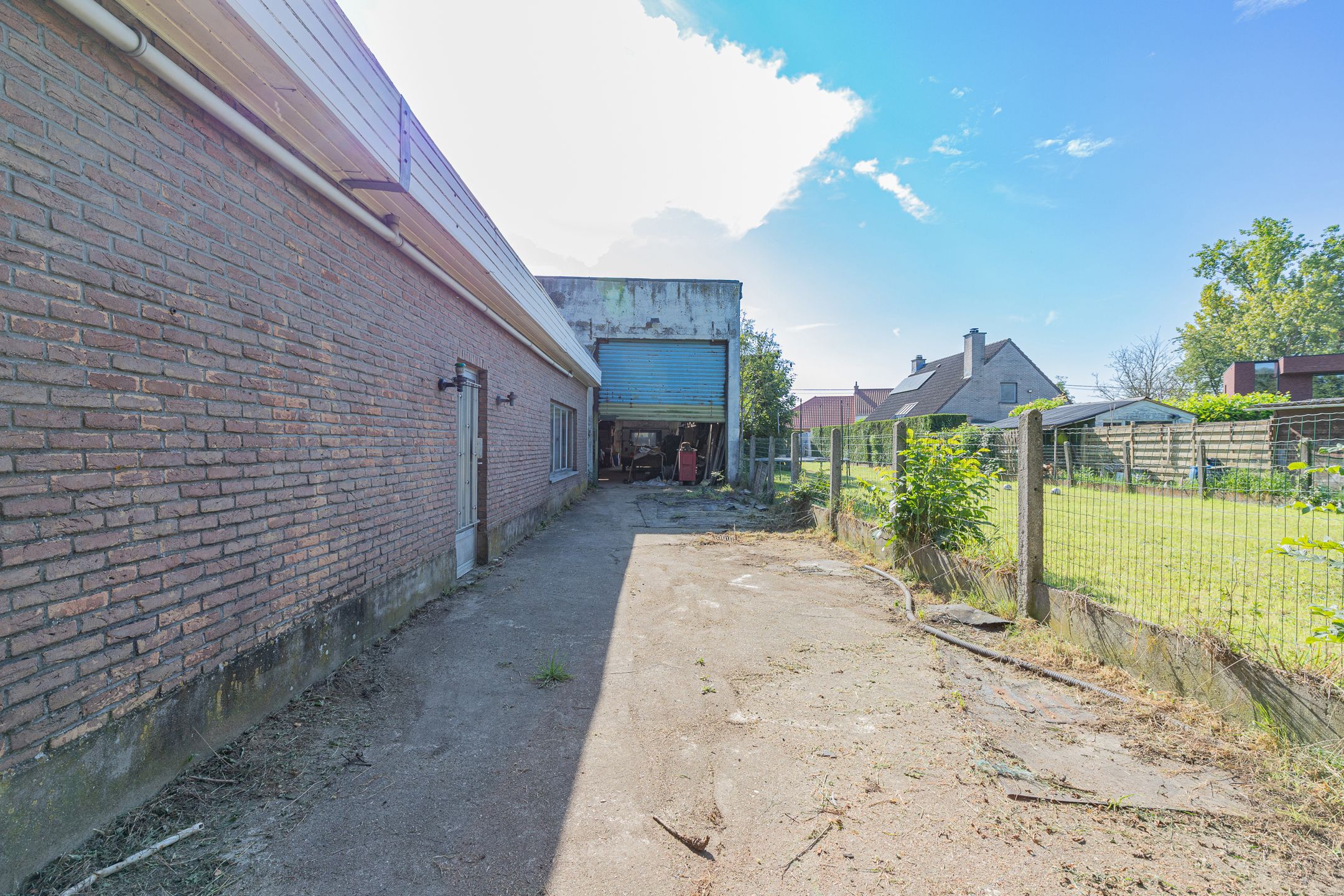 LEDE - Vergunbare werkplaats/loods met uitstekende ligging foto 9