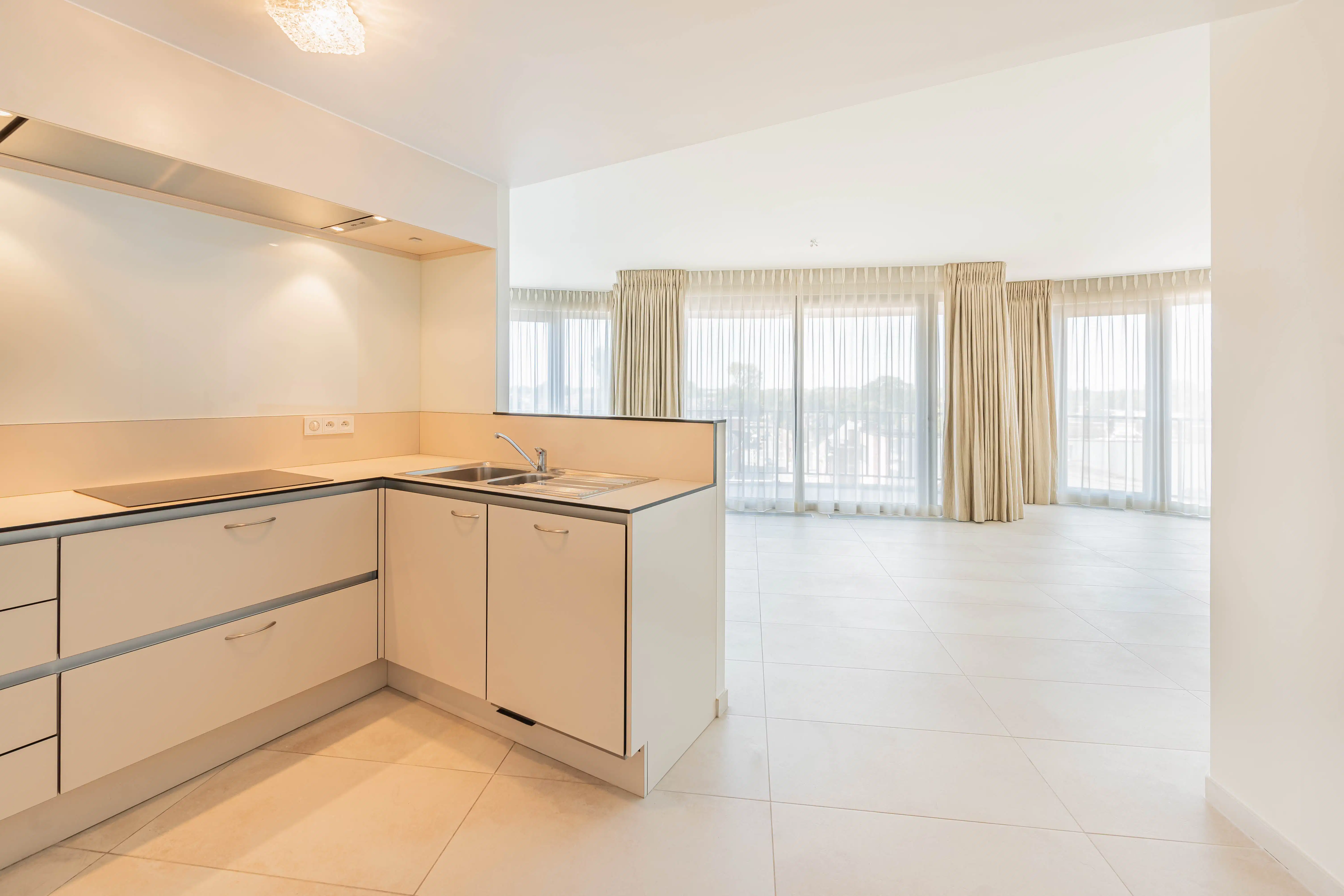 High-end serviceflat in hartje Willebroek foto 9
