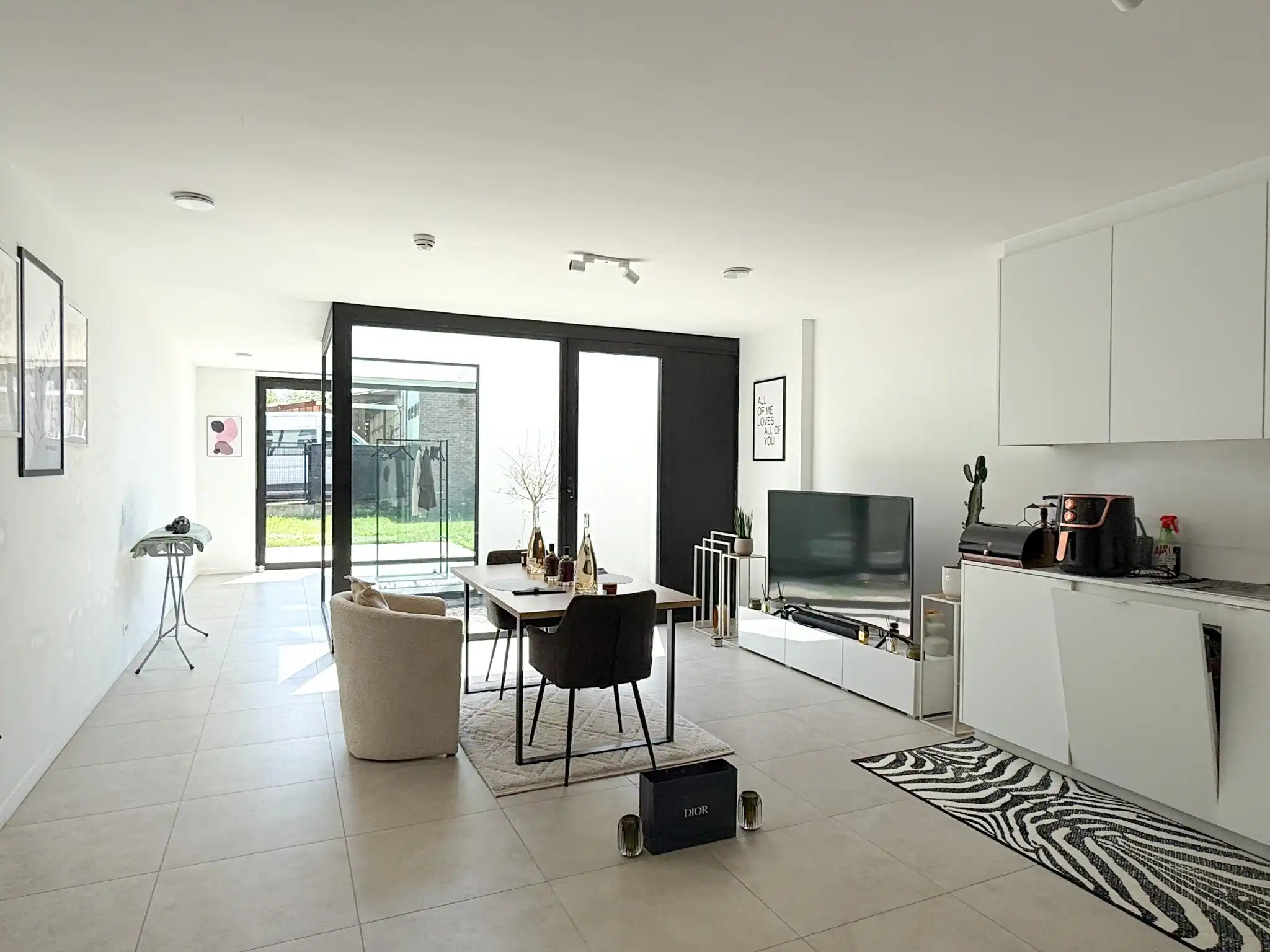 Instapklaar nieuwbouw gelijkvloersappartement in residentie De vier seizoenen foto 3