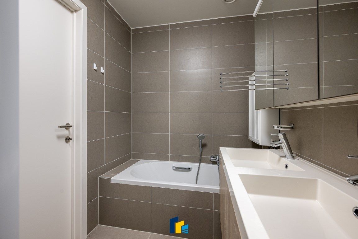 Exclusief app in Res Royal Gardens – Luxe, ruimte en een toplocatie! foto 13
