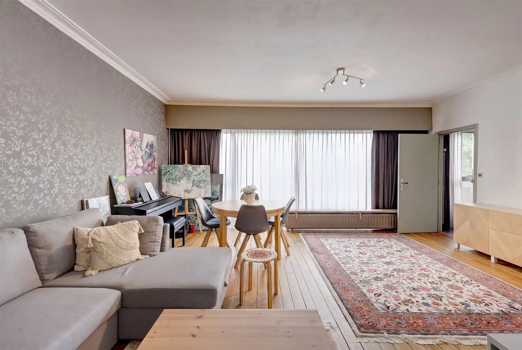 Lichtrijk appartement met twee slaapkamers in Kontich foto 3