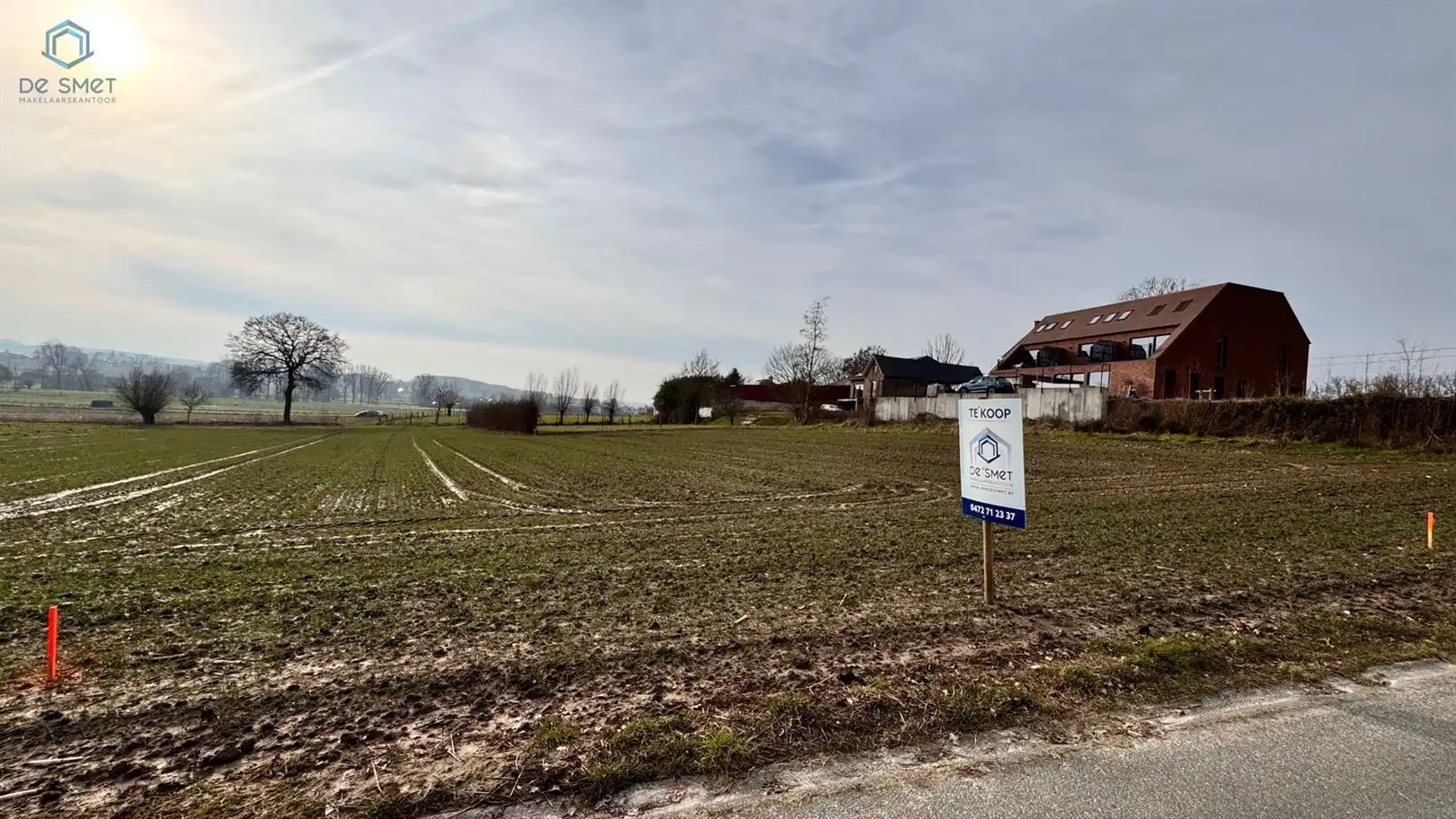 Prachtig gelegen bouwgrond voor HOB te Lierde. foto {{pictureIndex}}