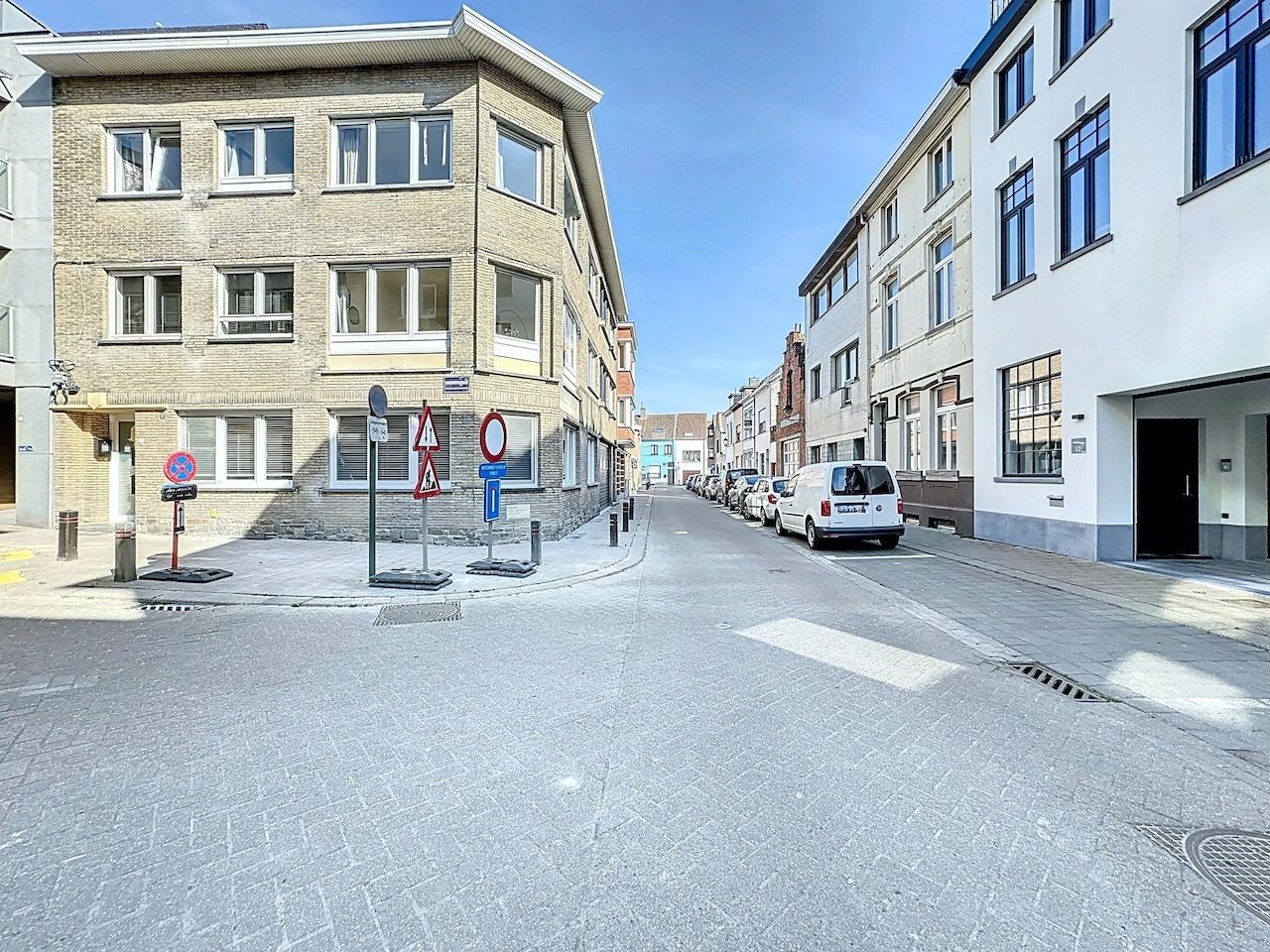 Volledig gemeubeld eigentijds appartement op een boogscheut van de Zeedijk. foto 18