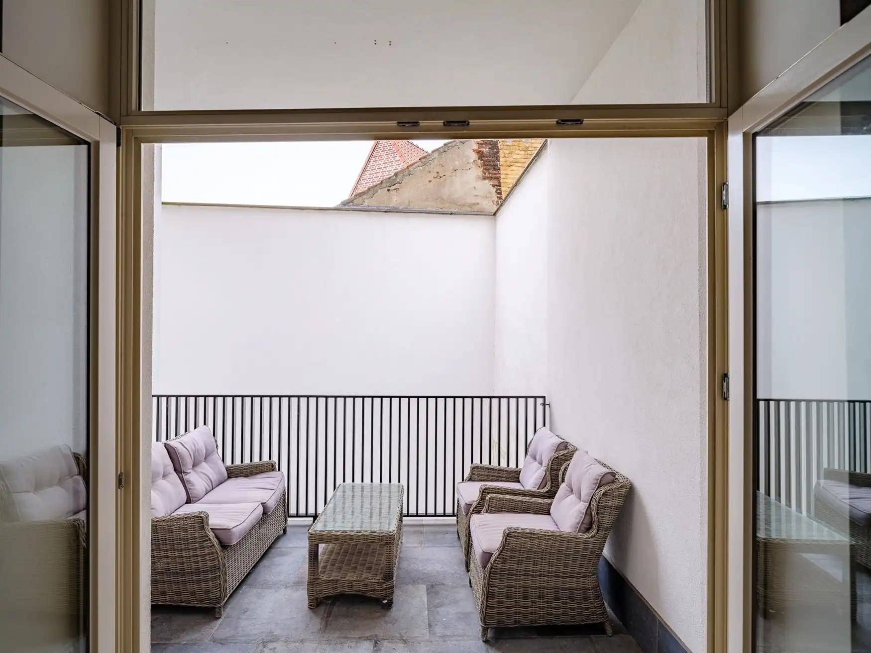 Rust en ruimte in het centrum

 foto 9