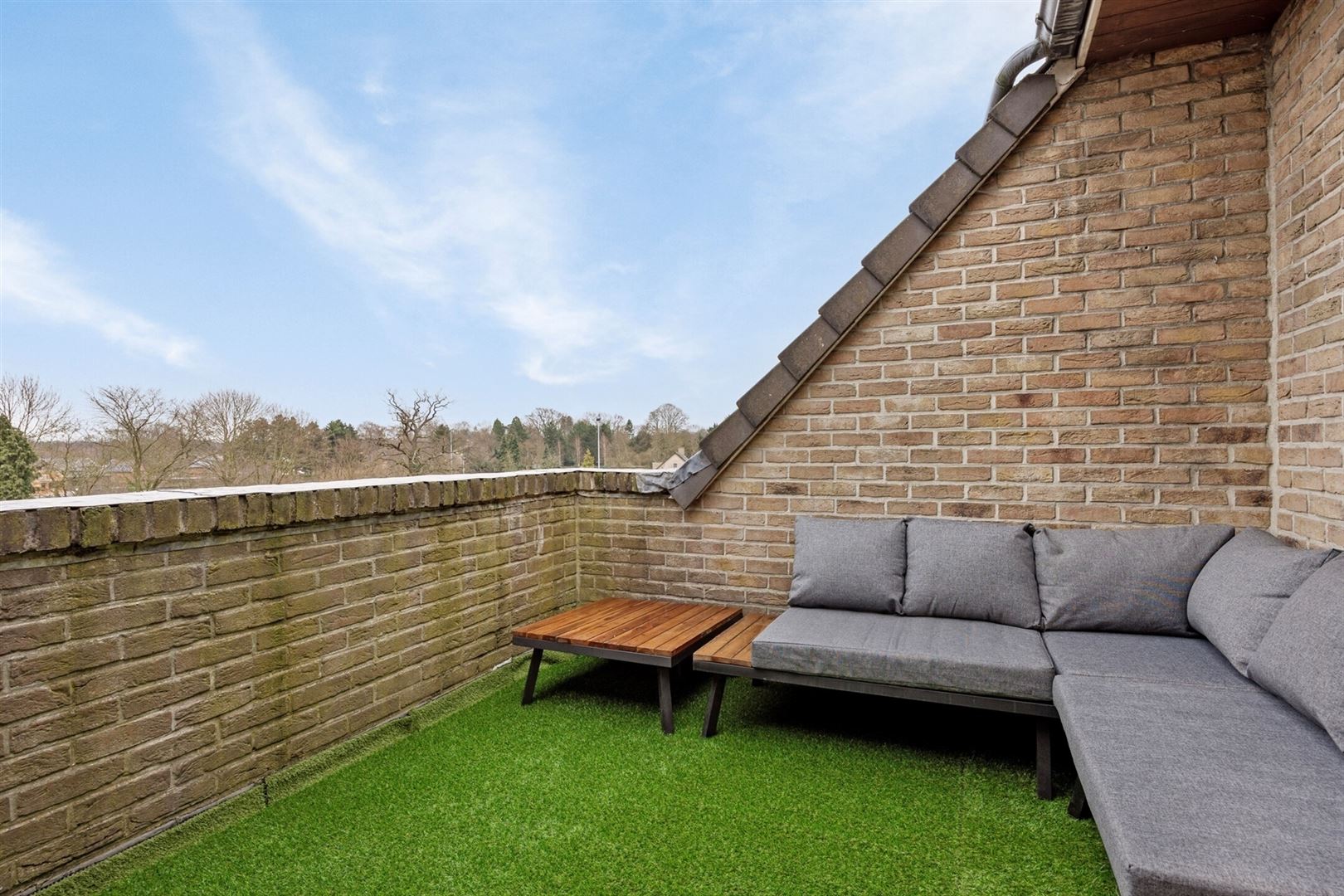 TE HUUR: Ruim gerenoveerd appartement met 3 slaapkamers te Heusden! foto 17