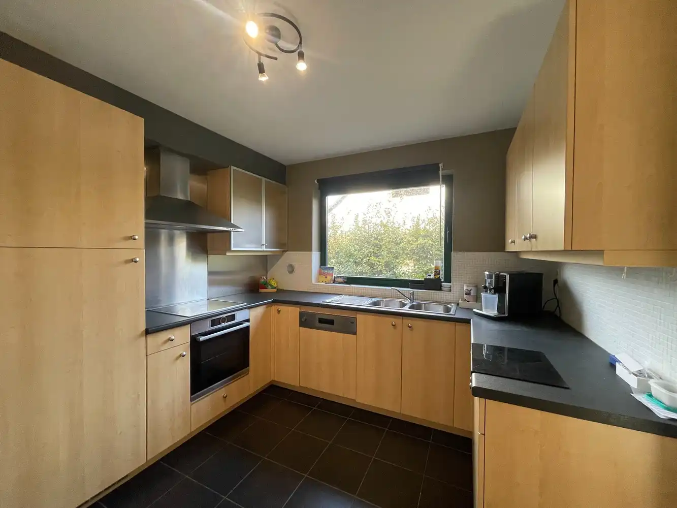 Modern ingerichte villa met prachtig uitzicht! foto 32