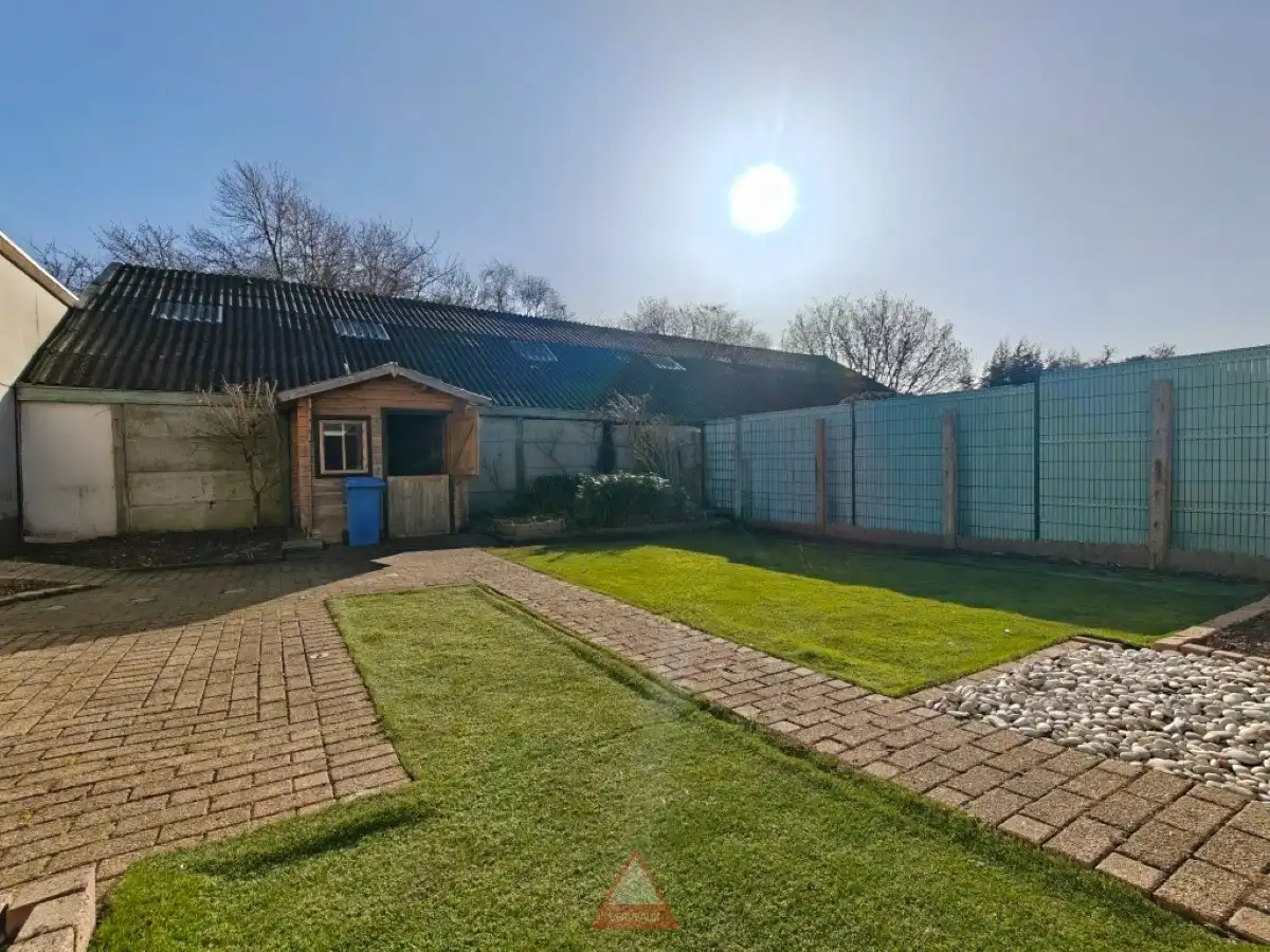 Moorslede – Veelzijdig handelspand met woonst en magazijn op commerciële ligging foto 25