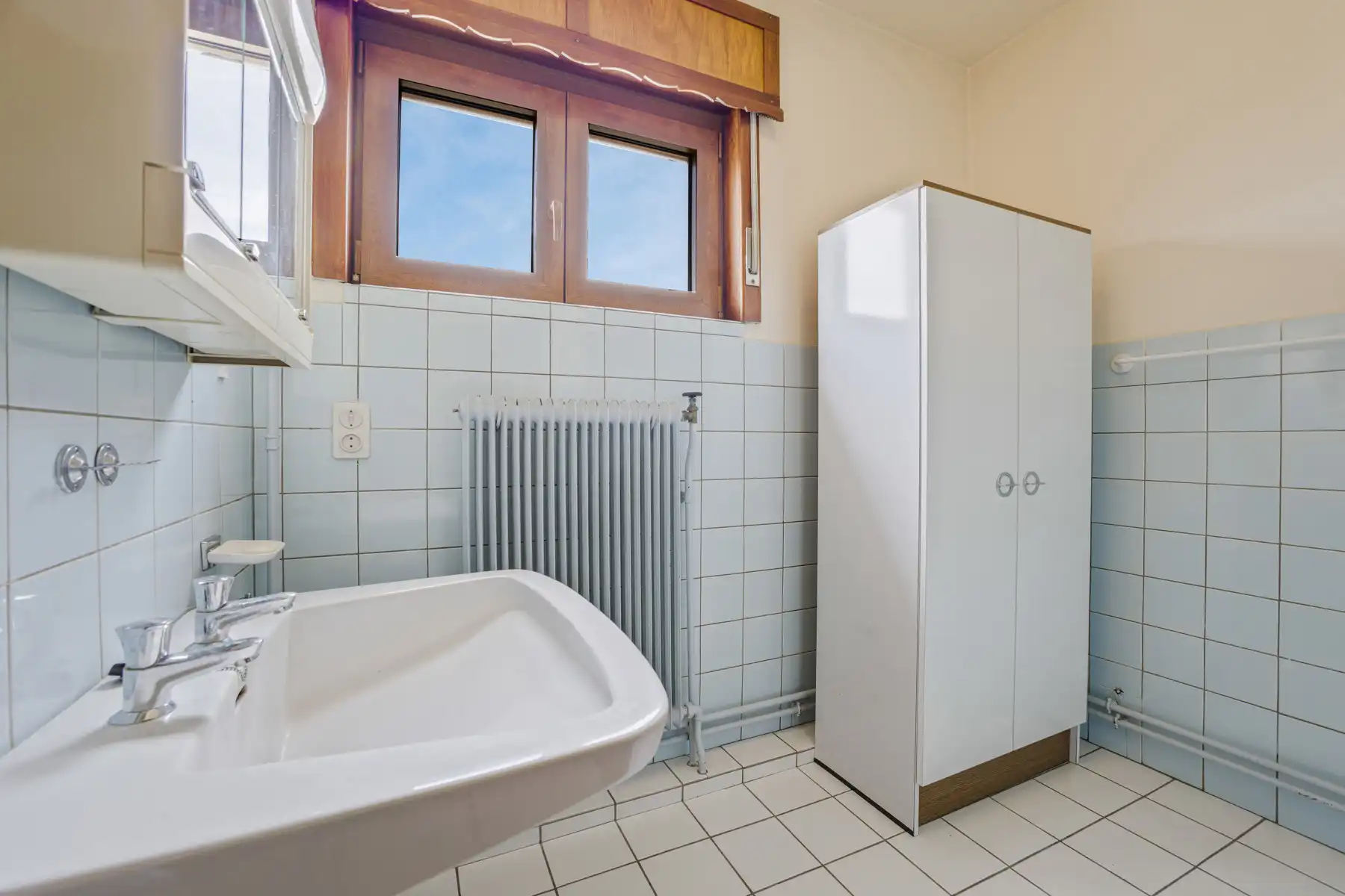 Goed onderhouden woning met garage en leuke tuin foto 20
