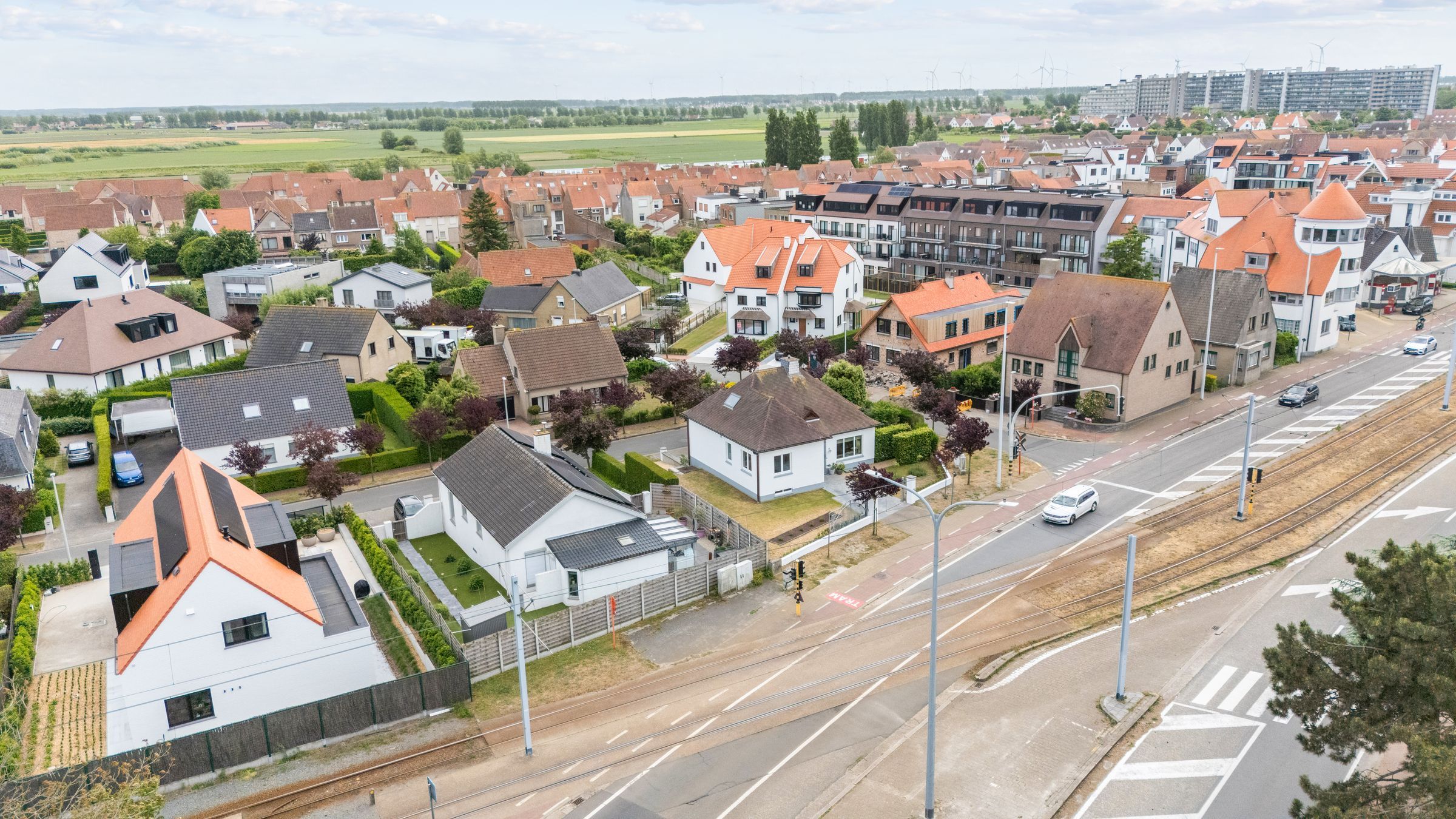 Stijlvol gerenoveerde villa op topligging in Duinbergen foto 1