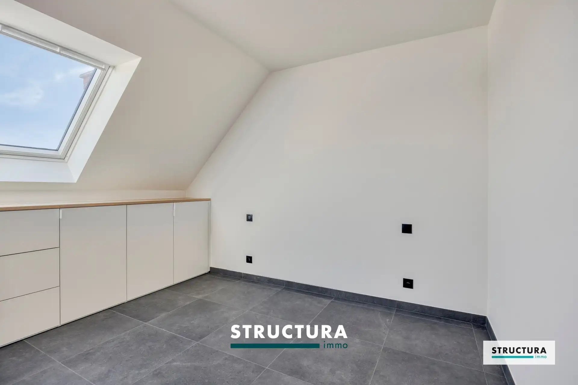 Luxueus appartement op de bovenste verdieping foto 9